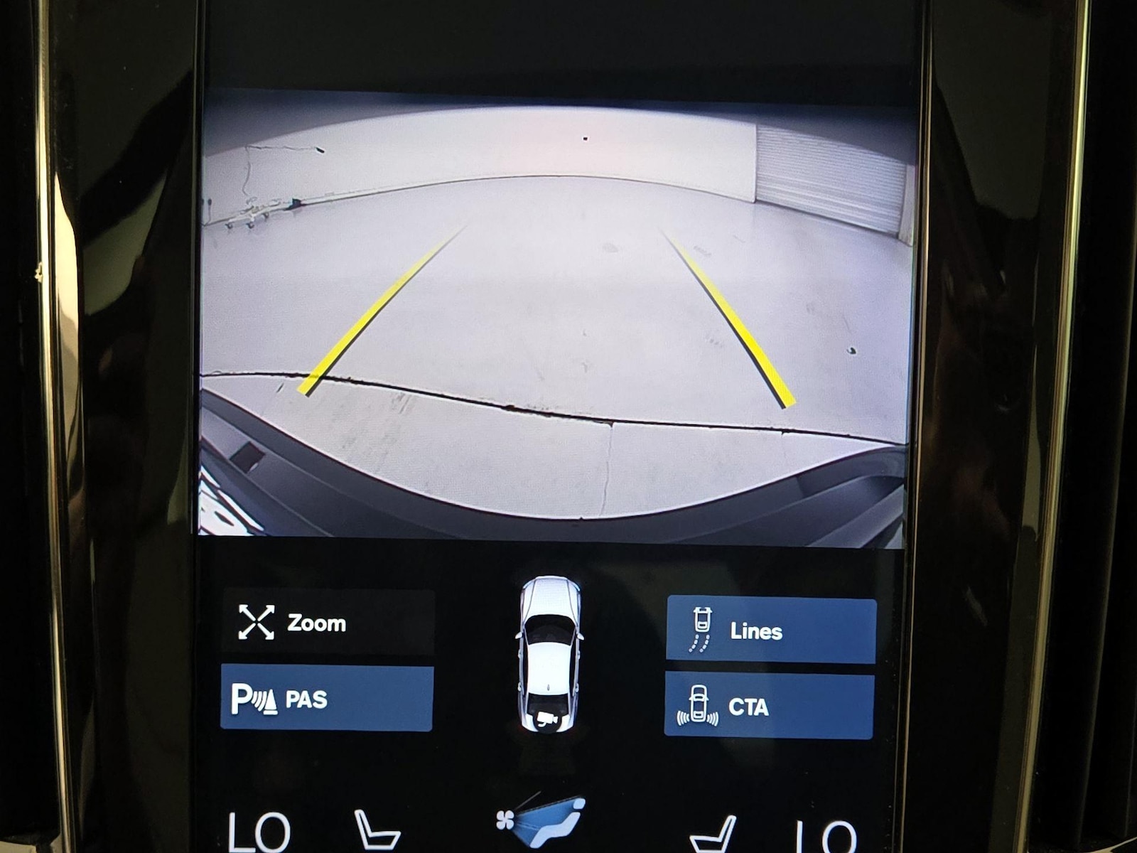 2020 Volvo S60 Momentum - Photo 16