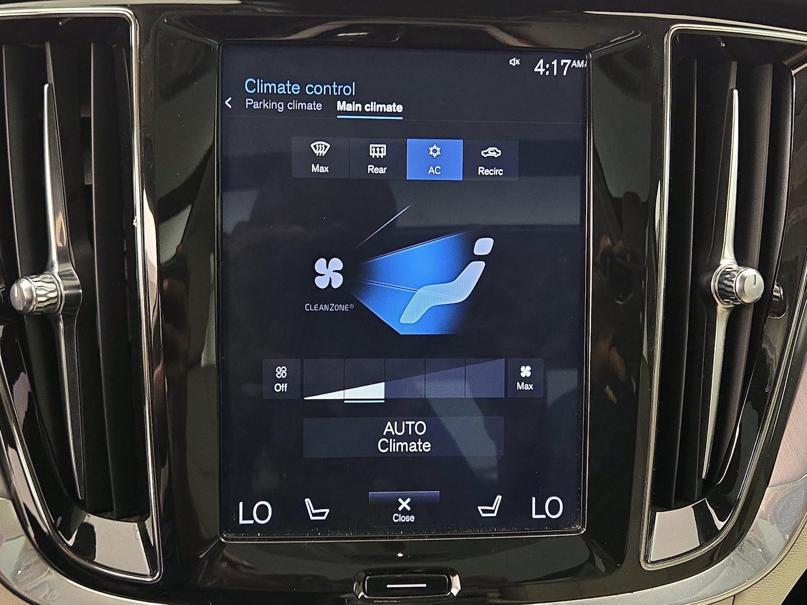 2020 Volvo S60 Momentum - Photo 18