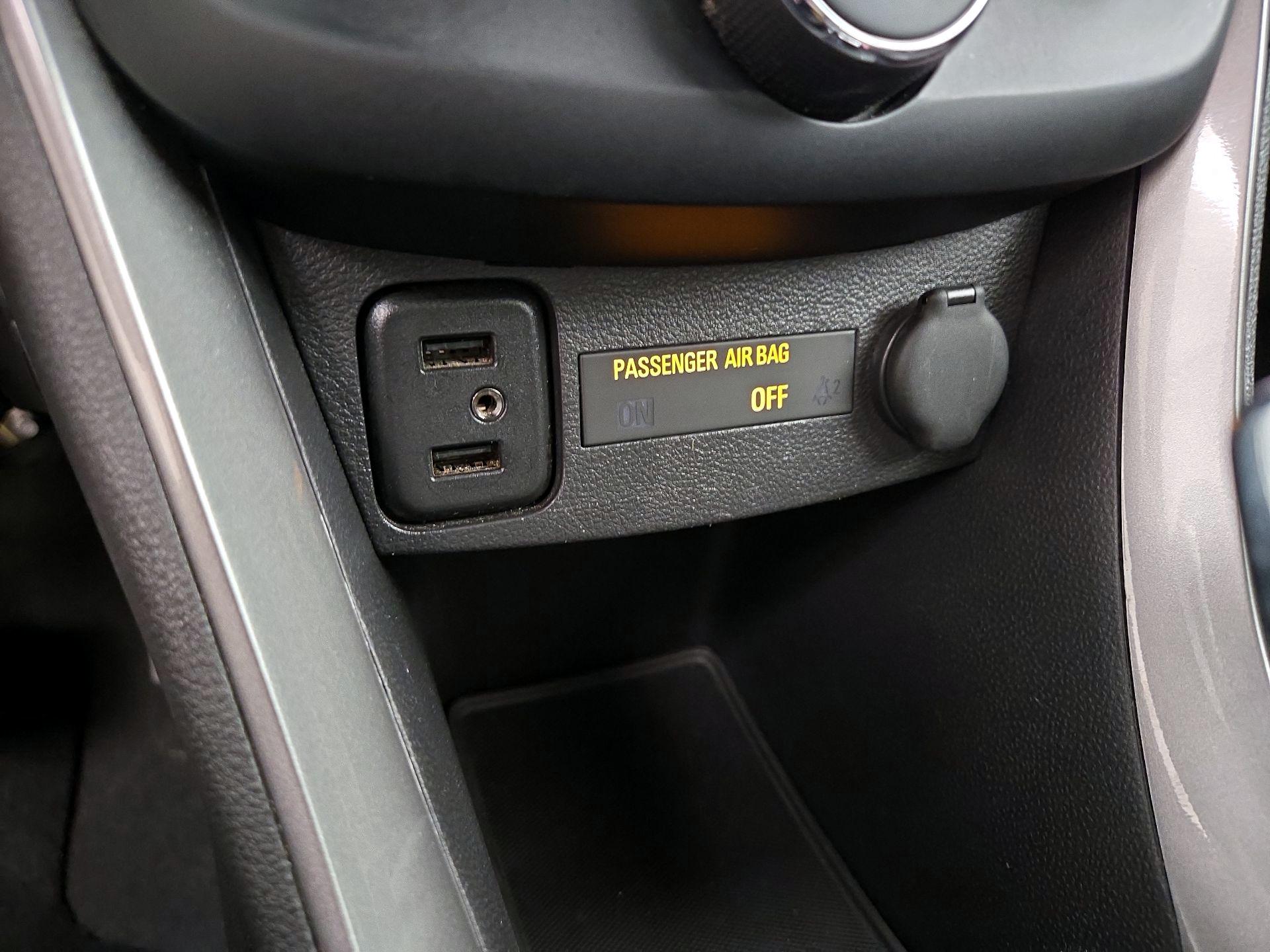 Thumbnail: 2019 Chevrolet Trax - 18
