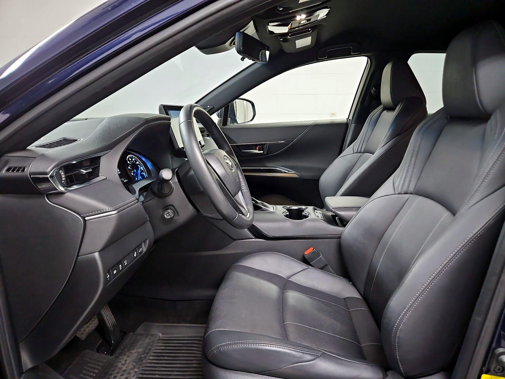 Thumbnail: 2021 Toyota Venza - 11