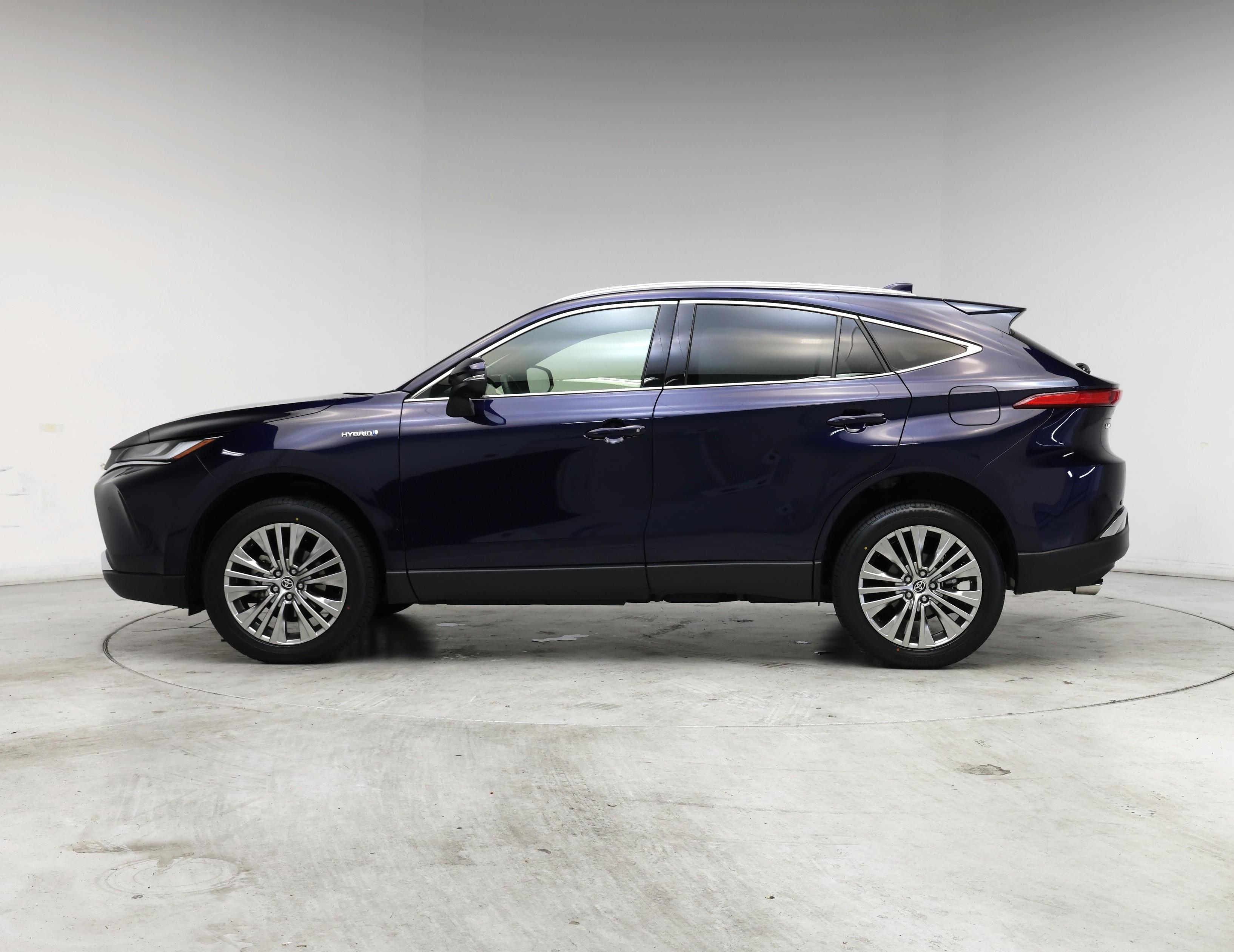 Thumbnail: 2021 Toyota Venza - 3