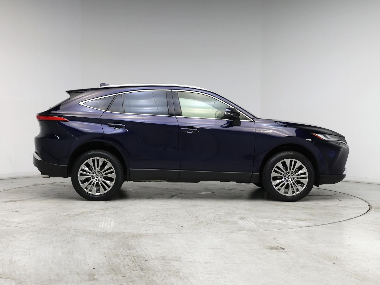 2021 Toyota Venza Limited - Photo 8