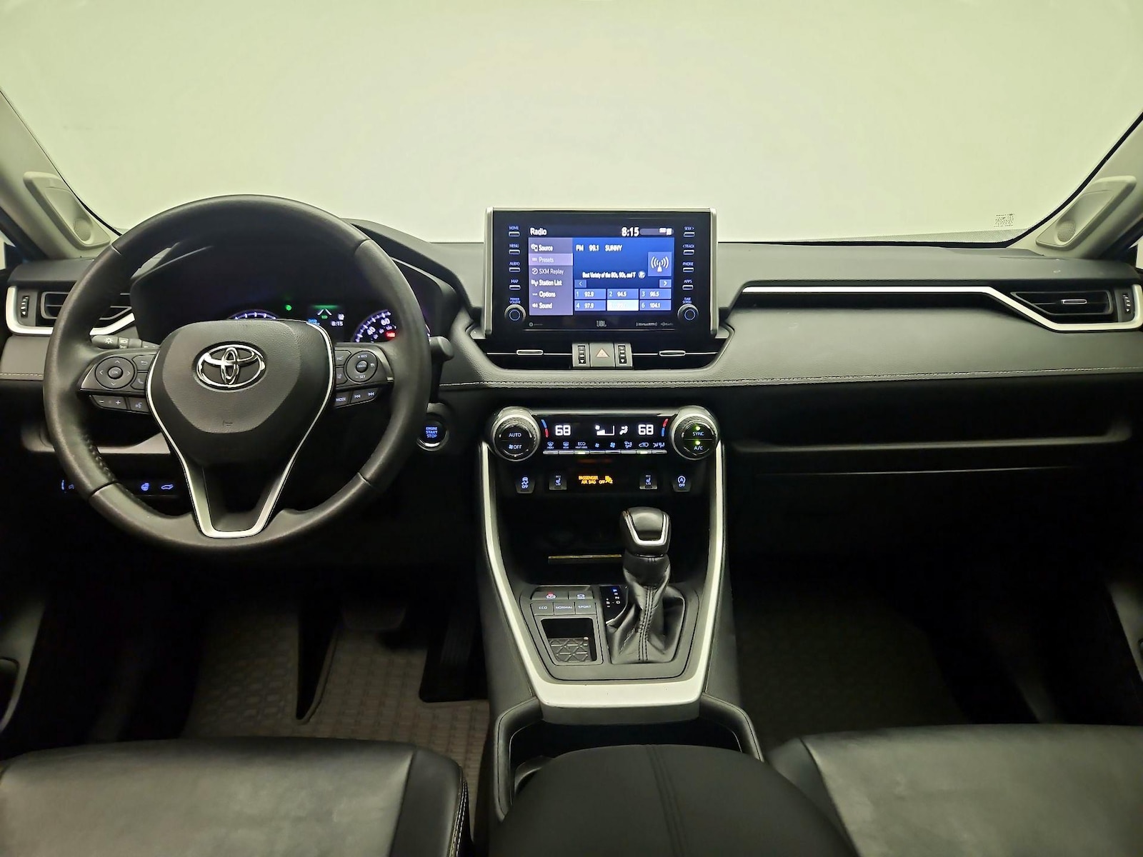 2021 Toyota RAV4 XLE Premium - Photo 10