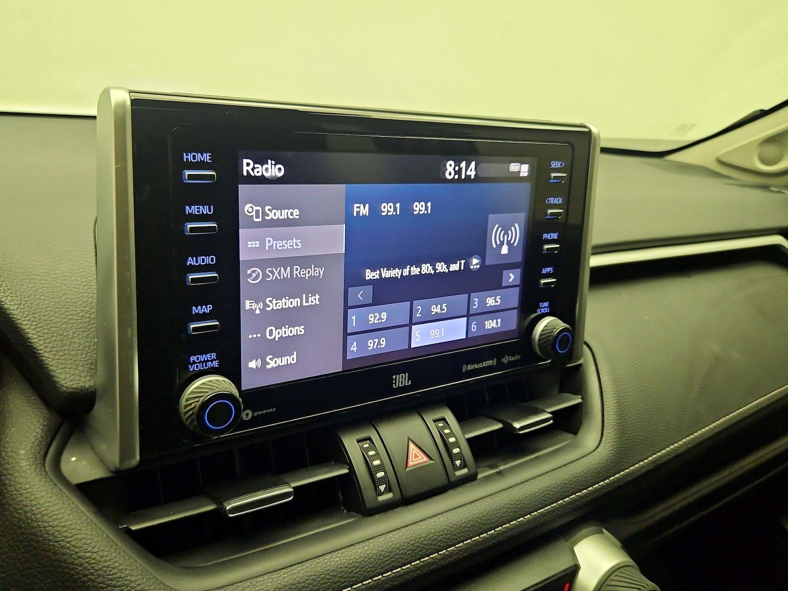 2021 Toyota RAV4 XLE Premium - Photo 16