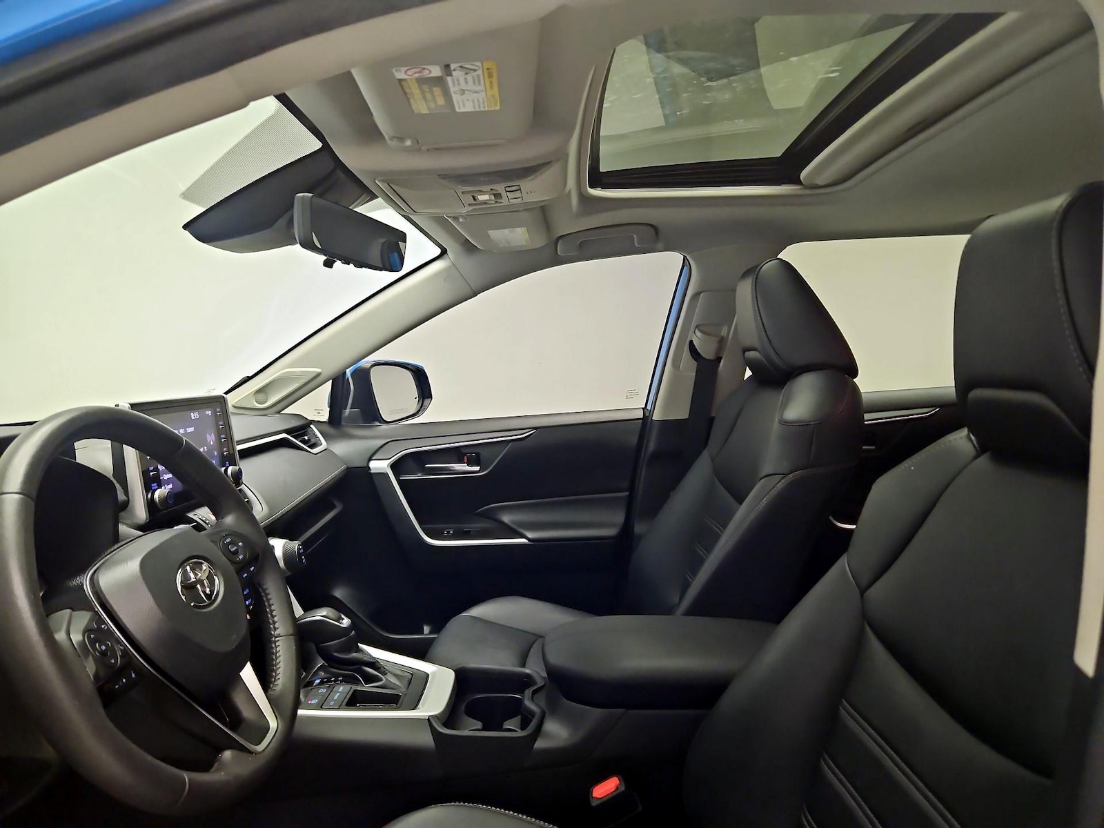 2021 Toyota RAV4 XLE Premium - Photo 20