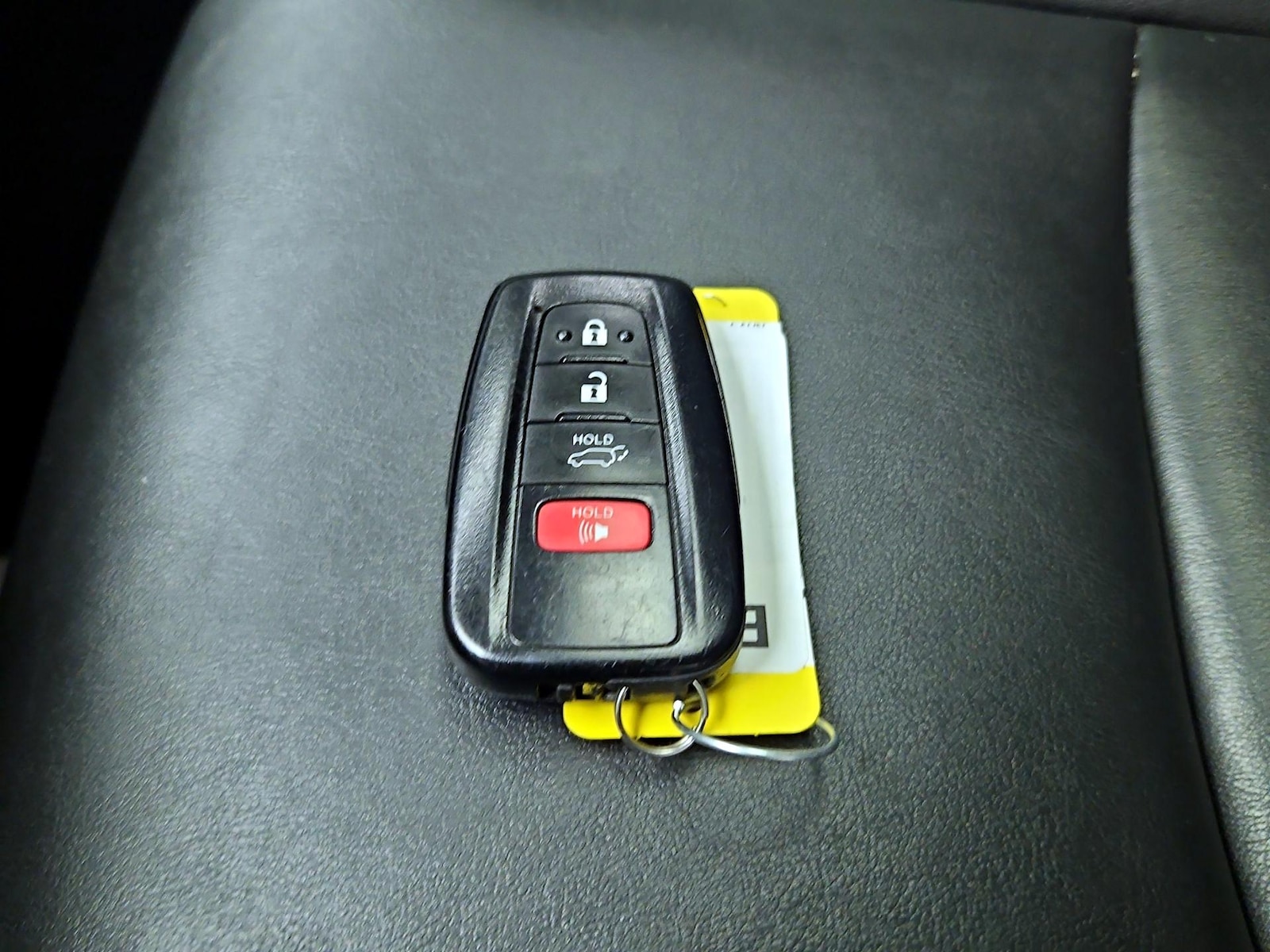 2021 Toyota RAV4 XLE Premium - Photo 24