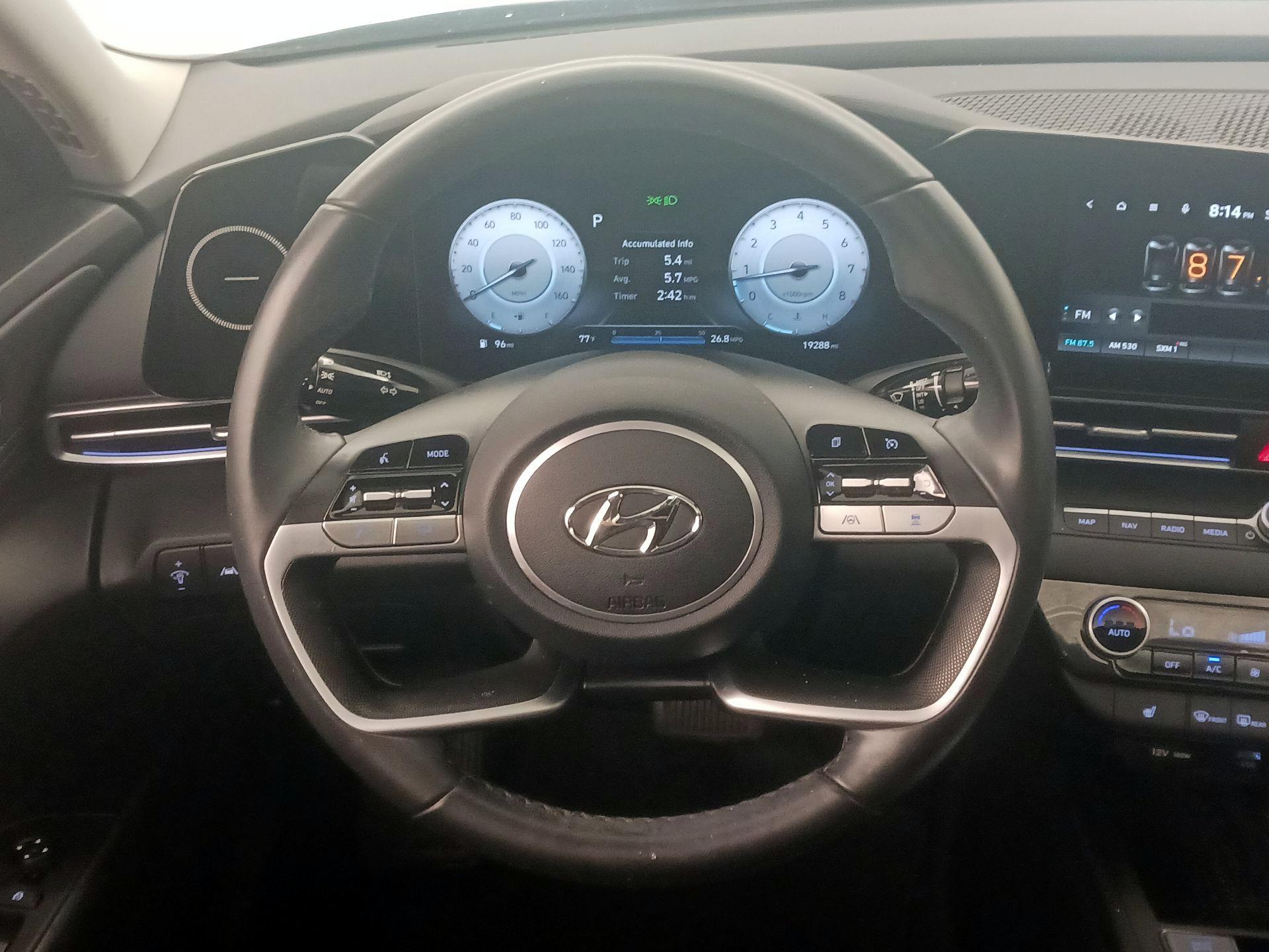 Thumbnail: 2023 Hyundai Elantra - 10