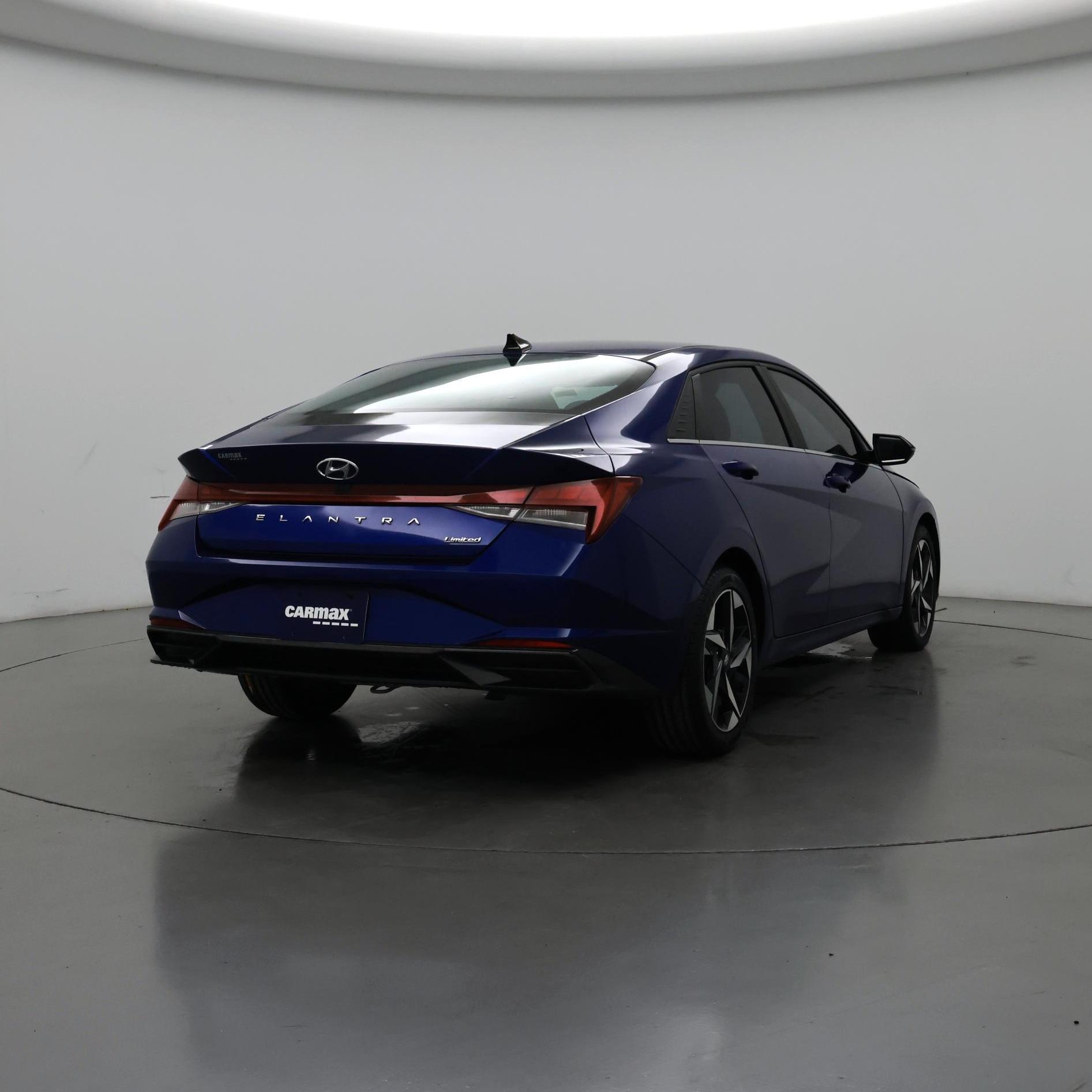Thumbnail: 2023 Hyundai Elantra - 8