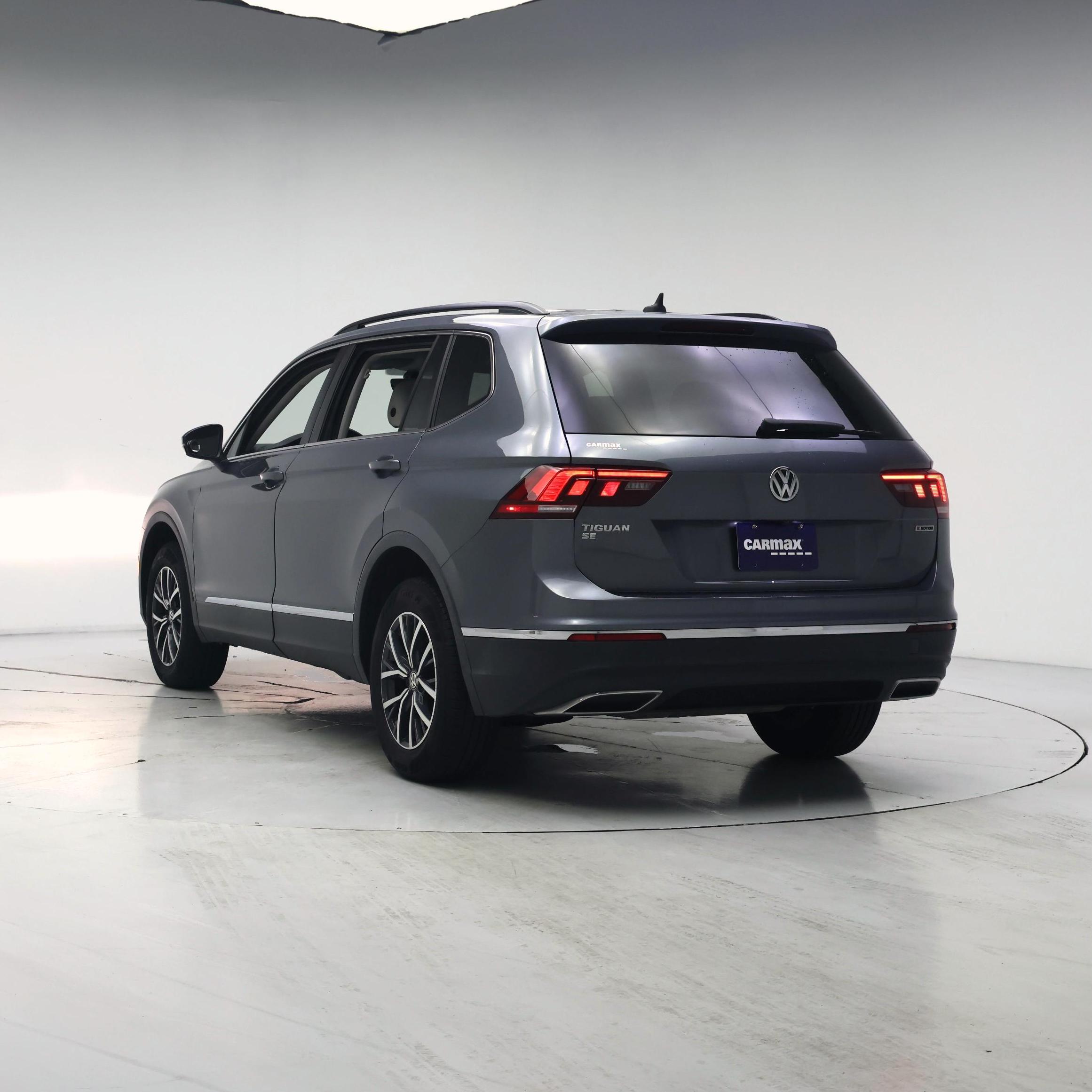 Thumbnail: 2020 Volkswagen Tiguan - 2