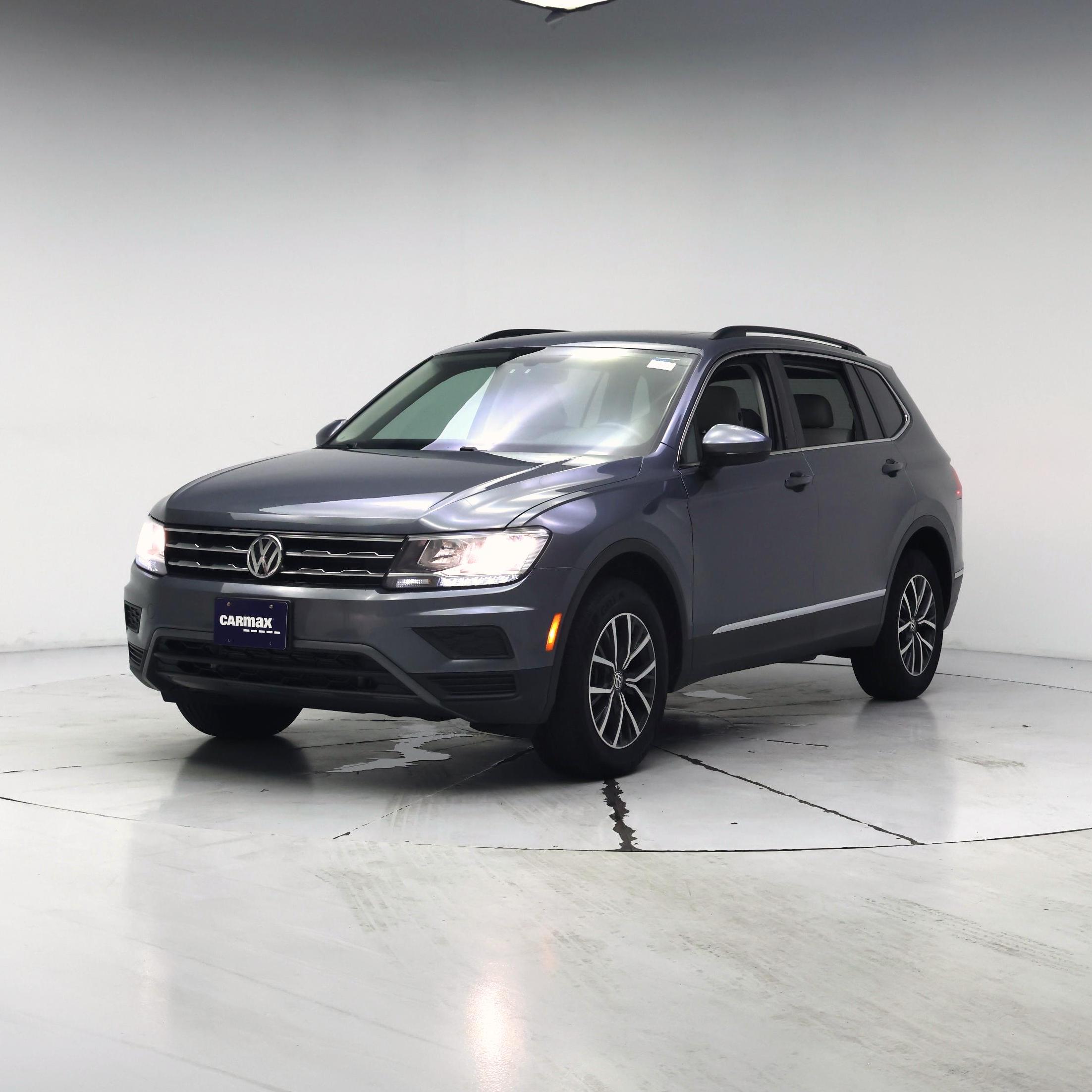Thumbnail: 2020 Volkswagen Tiguan - 4