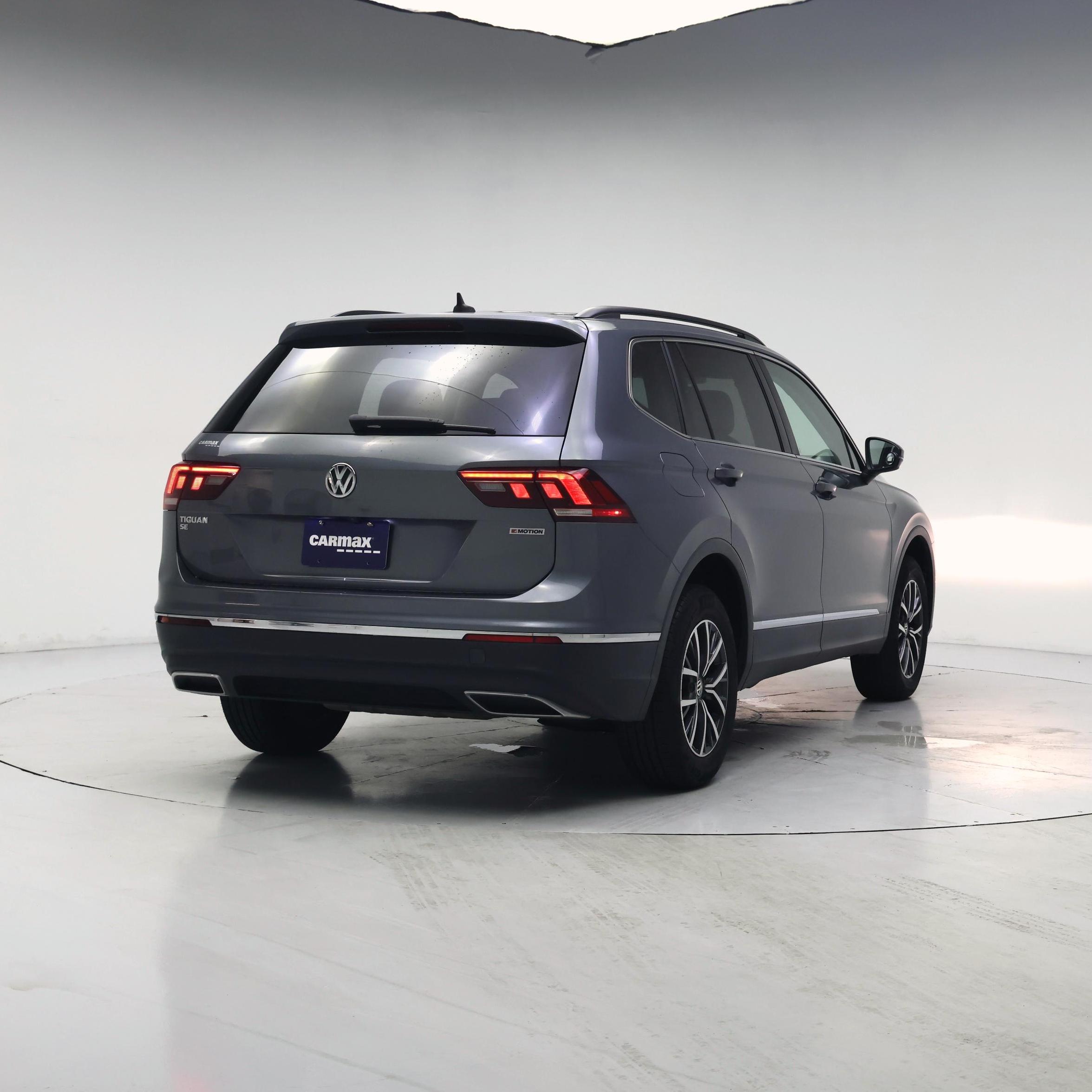 Thumbnail: 2020 Volkswagen Tiguan - 8