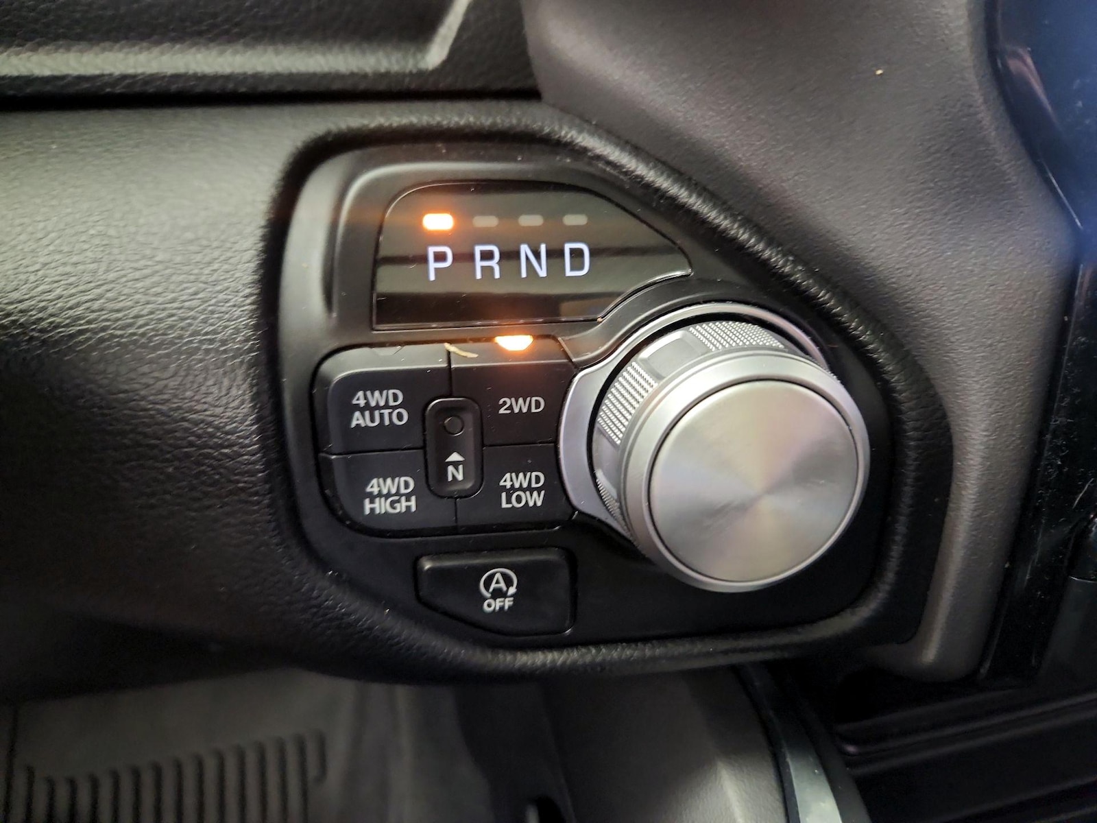 2024 RAM Ram 1500 Pickup Laramie - Photo 19