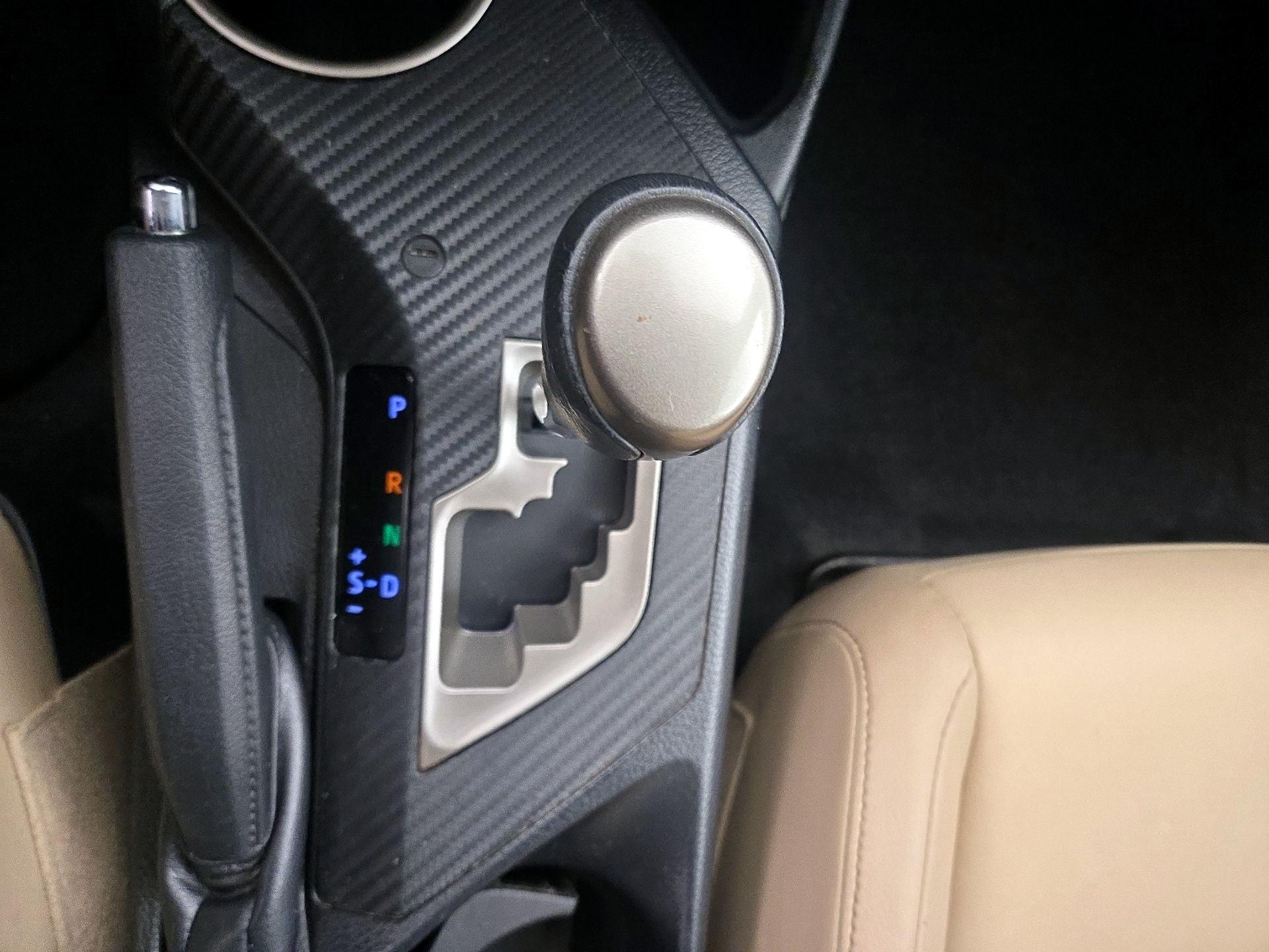 Thumbnail: 2015 Toyota RAV4 - 17