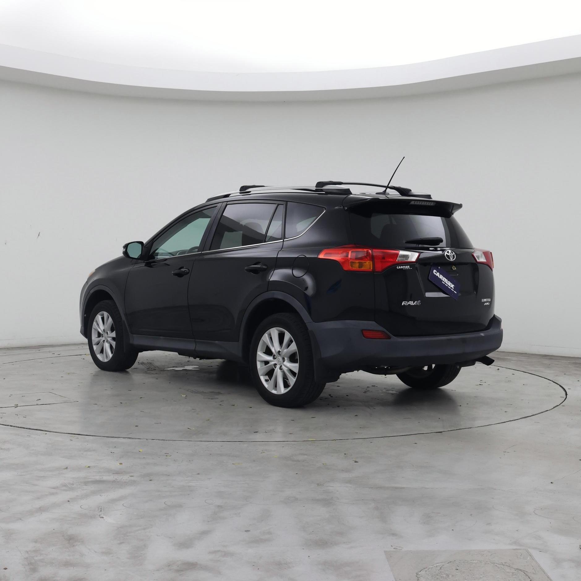 Thumbnail: 2015 Toyota RAV4 - 2
