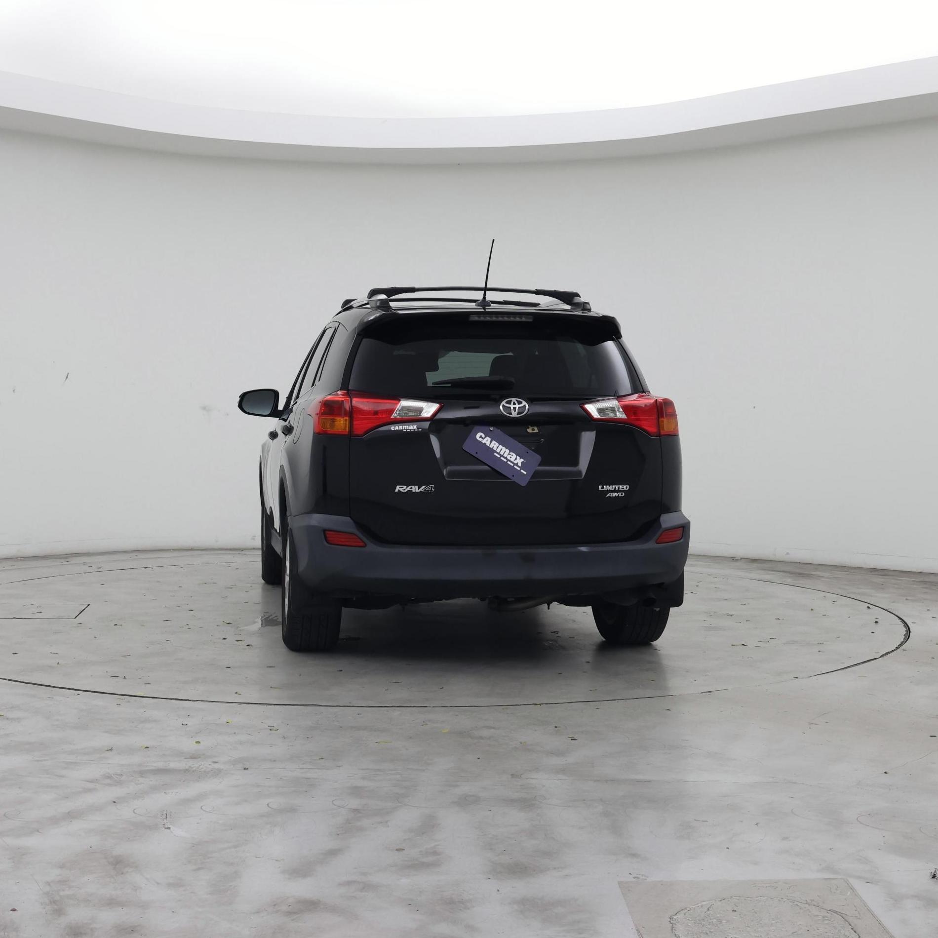 Thumbnail: 2015 Toyota RAV4 - 6