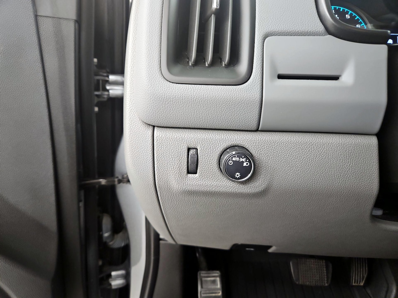 2021 GMC Canyon Elevation Standard - Photo 14