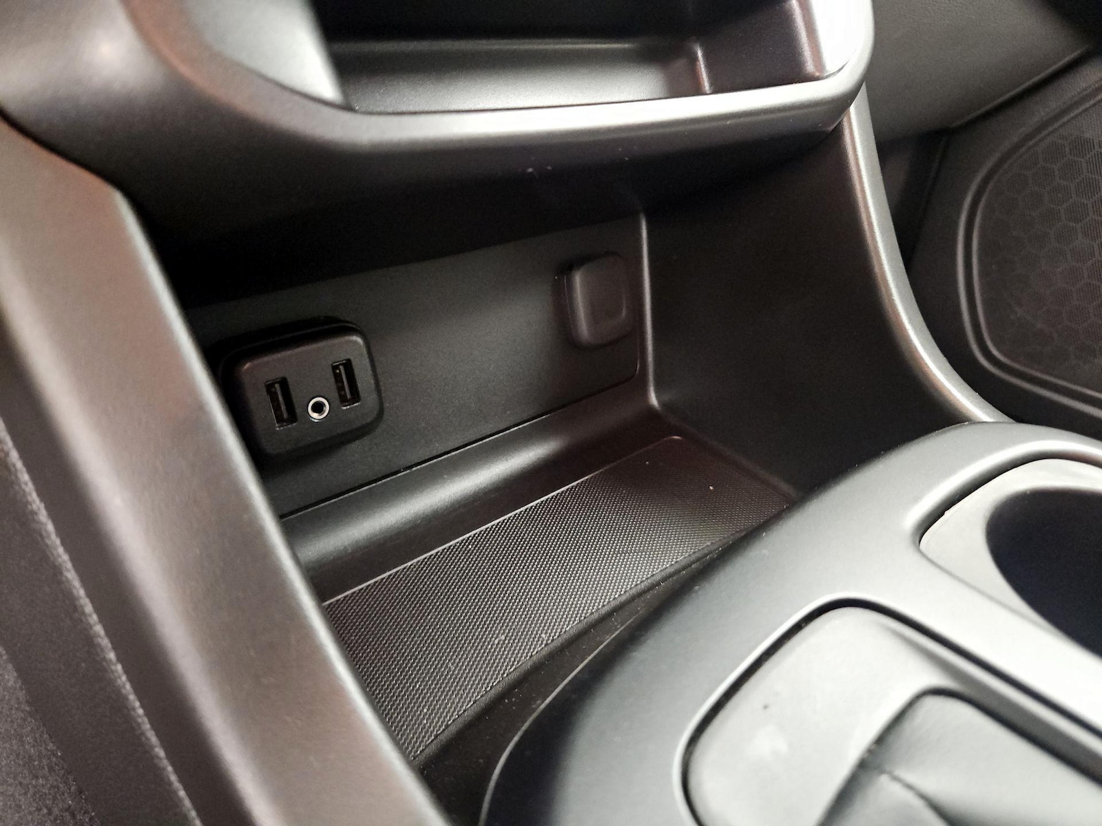 2021 GMC Canyon Elevation Standard - Photo 19