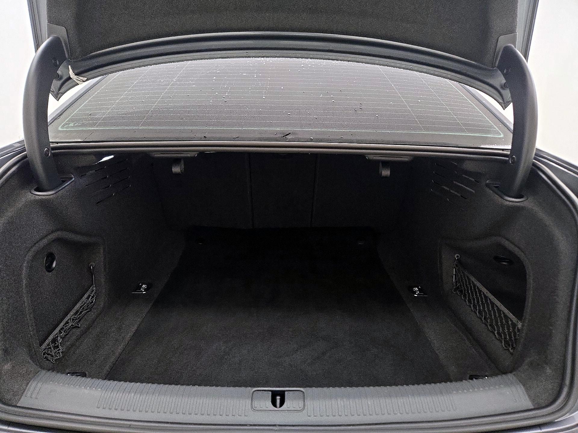 Thumbnail: 2017 Audi A4 - 17