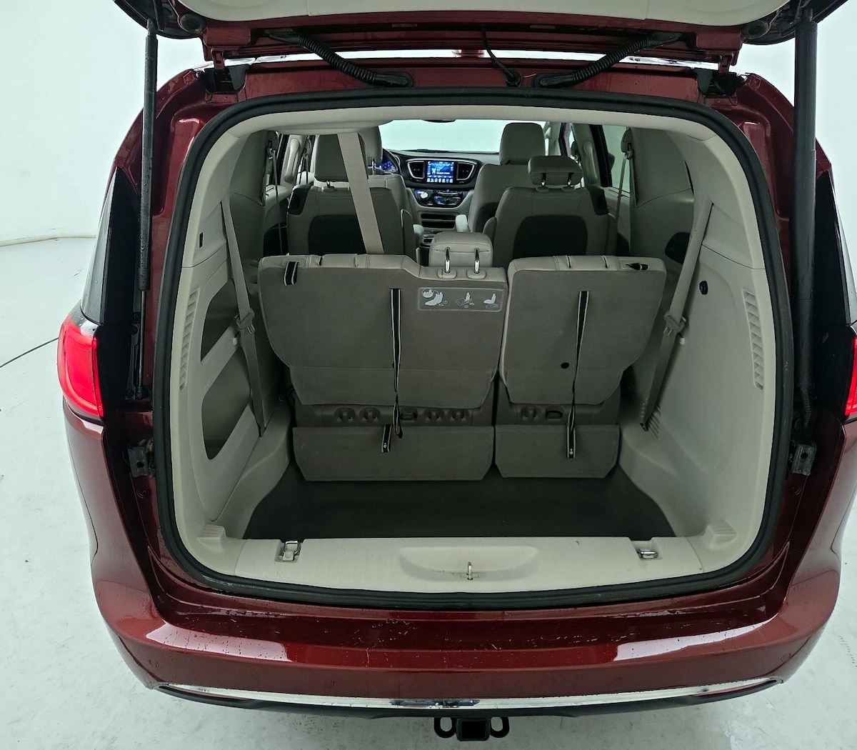 Trunk/Cargo (Seats Up)