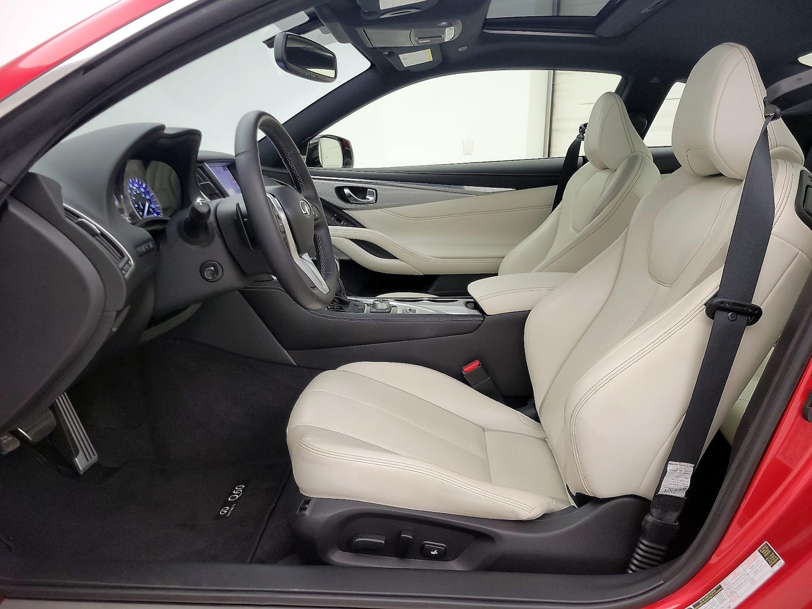 2018 INFINITI Q60 Coupe RED SPORT - Photo 12