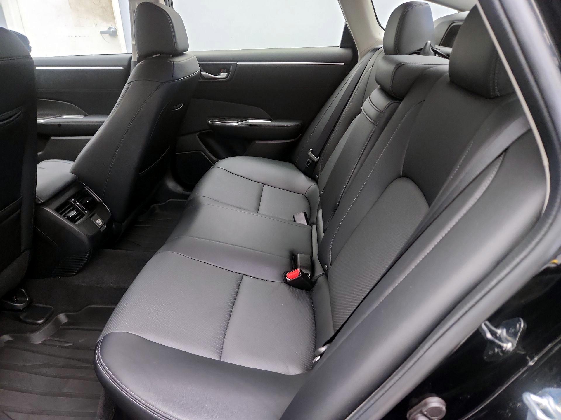 Thumbnail: 2018 Honda Clarity - 18