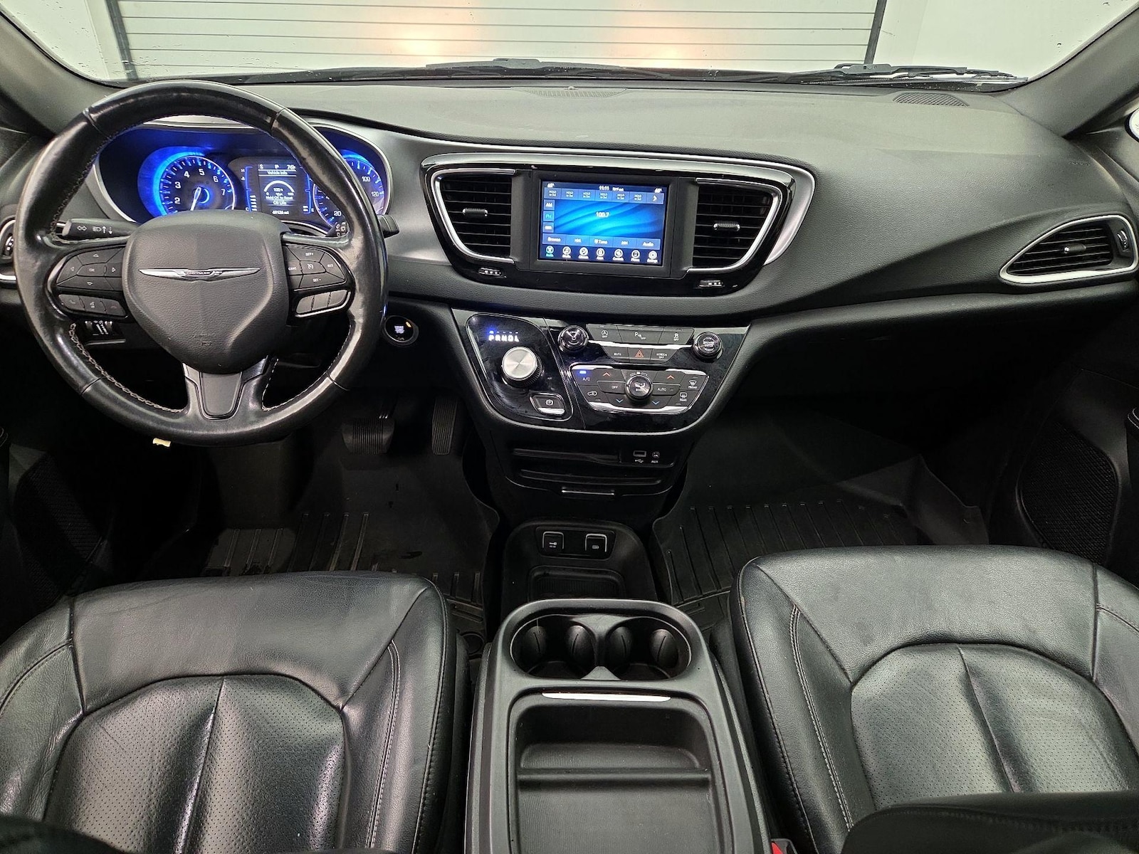Apple CarPlay® & Android Auto™