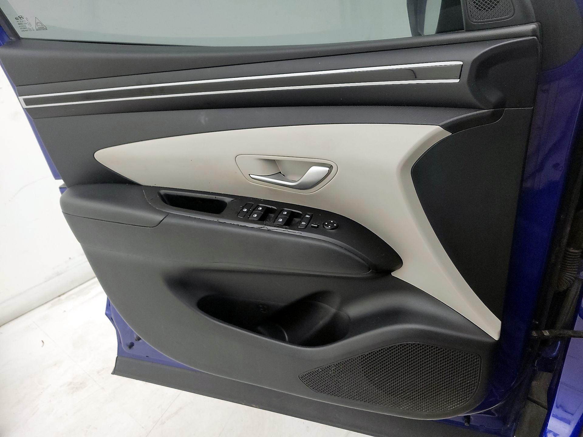 Thumbnail: 2022 Hyundai Tucson - 12