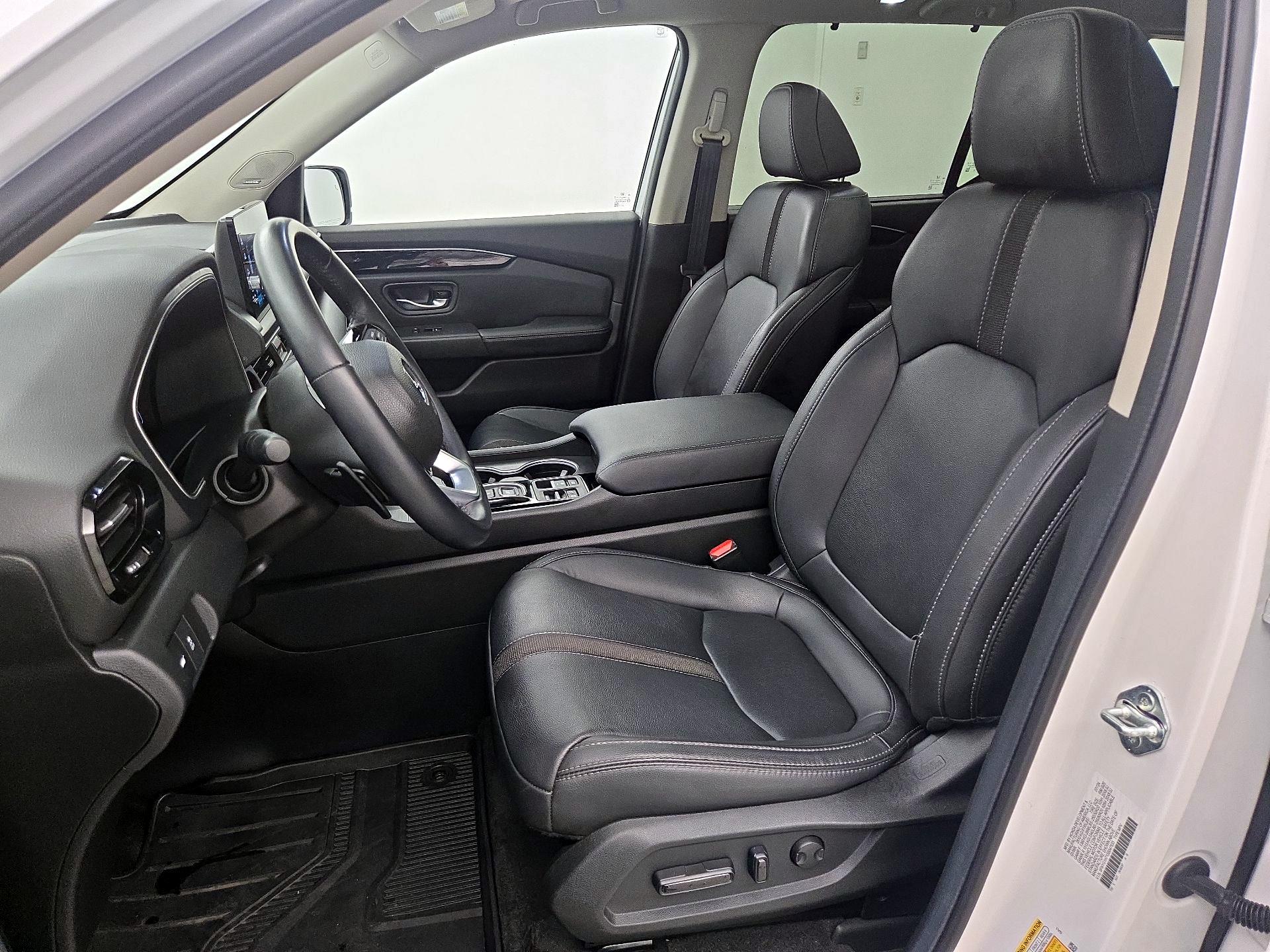Thumbnail: 2025 Honda Pilot - 11