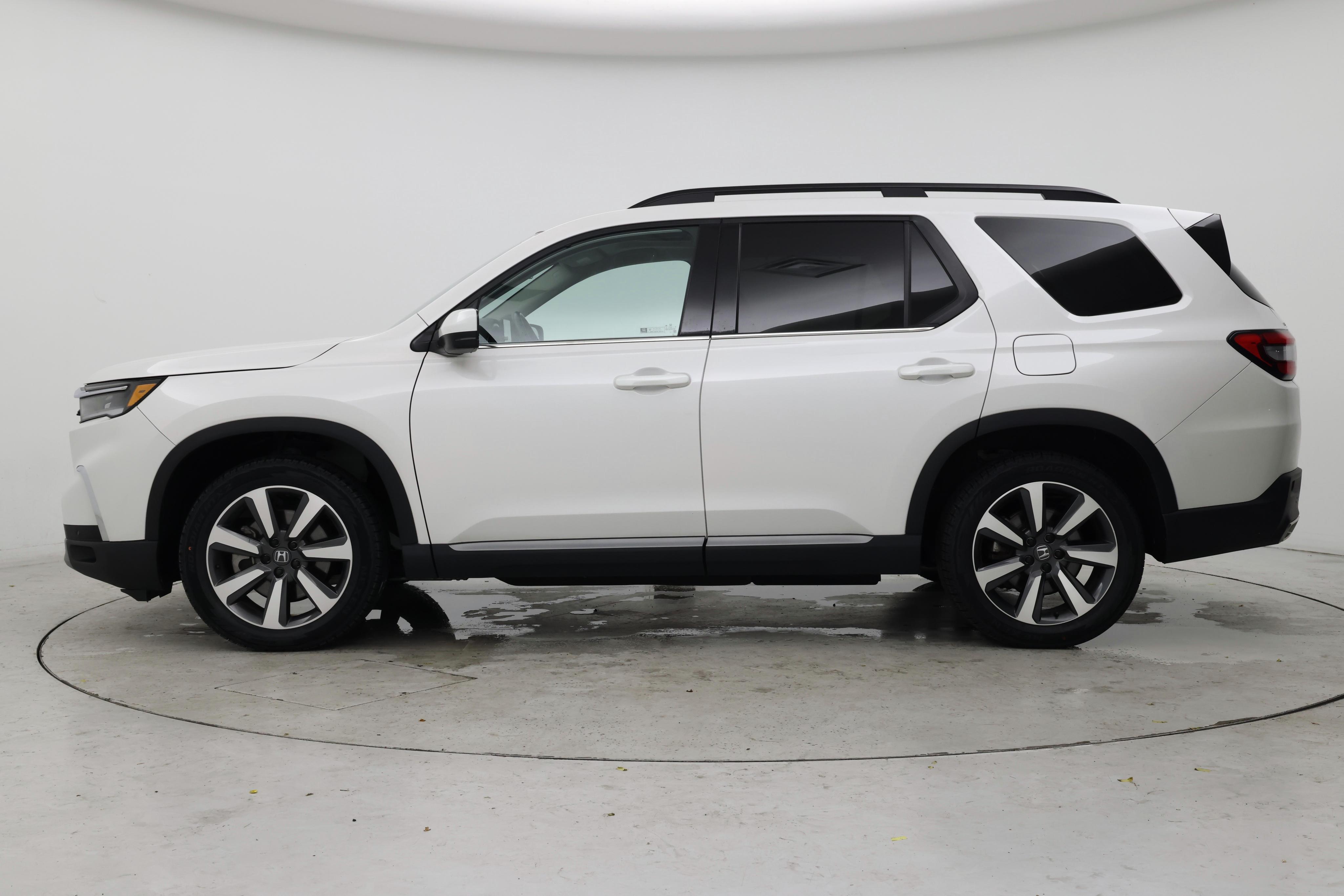 Thumbnail: 2025 Honda Pilot - 3