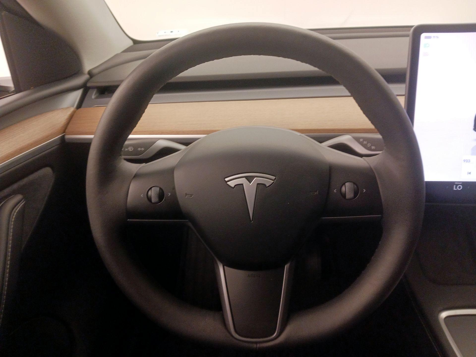 Thumbnail: 2024 Tesla Model Y - 10
