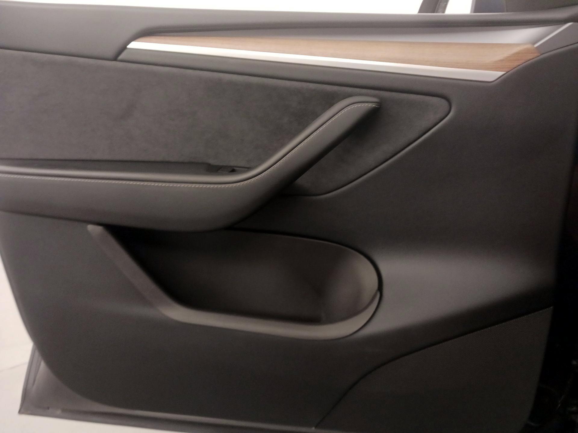 Thumbnail: 2024 Tesla Model Y - 12