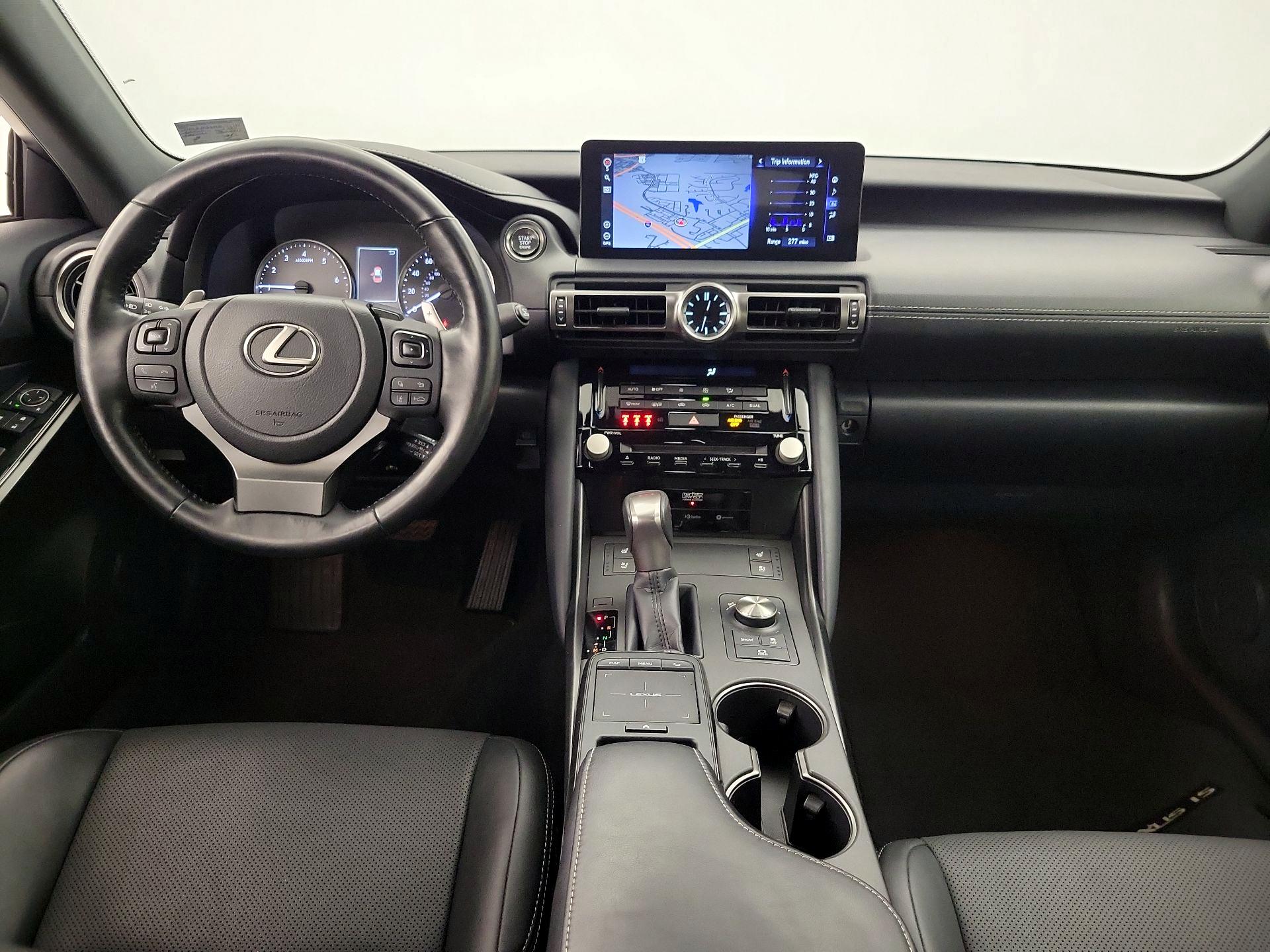 Thumbnail: 2021 Lexus IS - 9