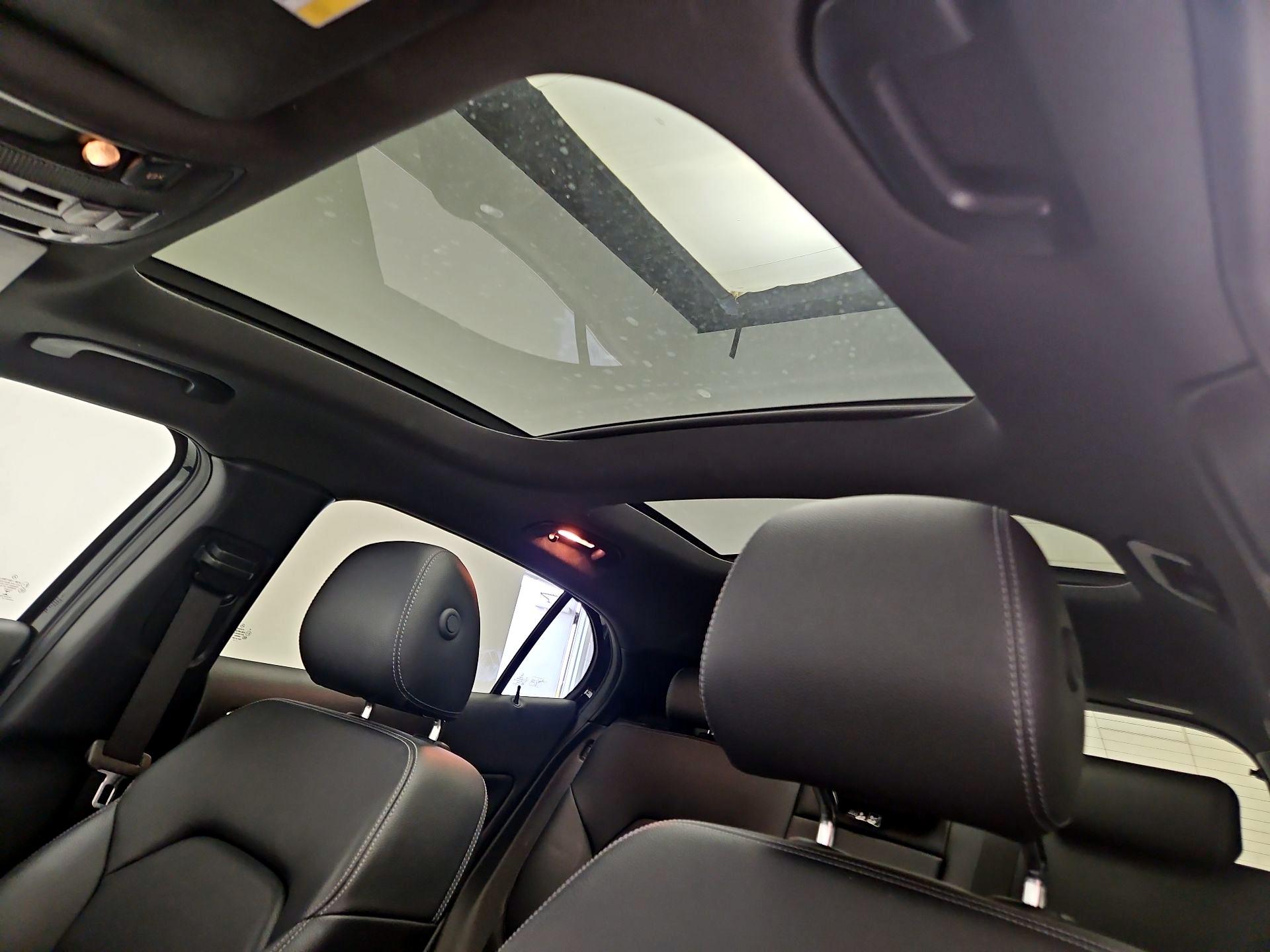 Thumbnail: 2019 Mercedes-Benz GLA - 19