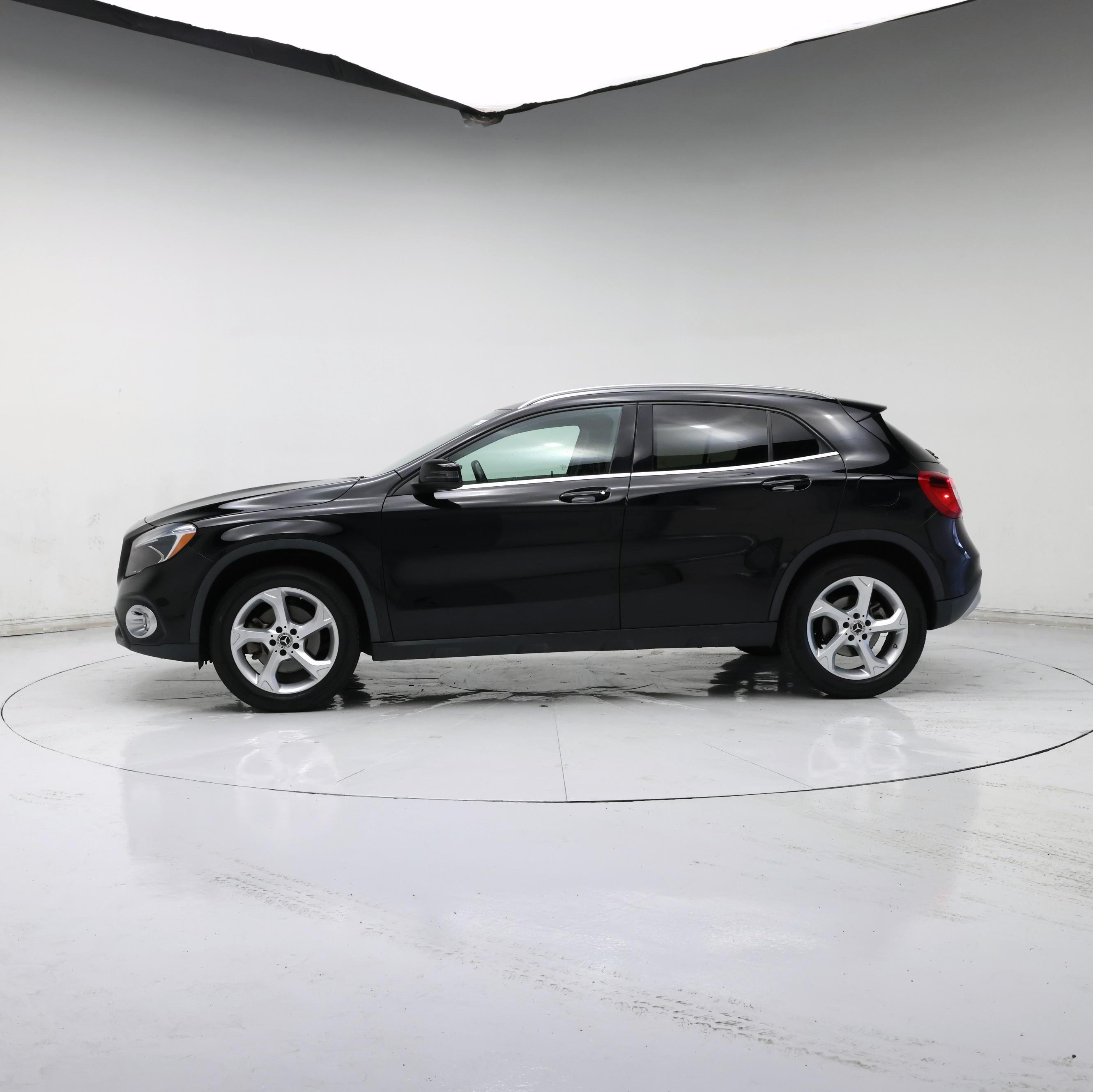 Thumbnail: 2019 Mercedes-Benz GLA - 3