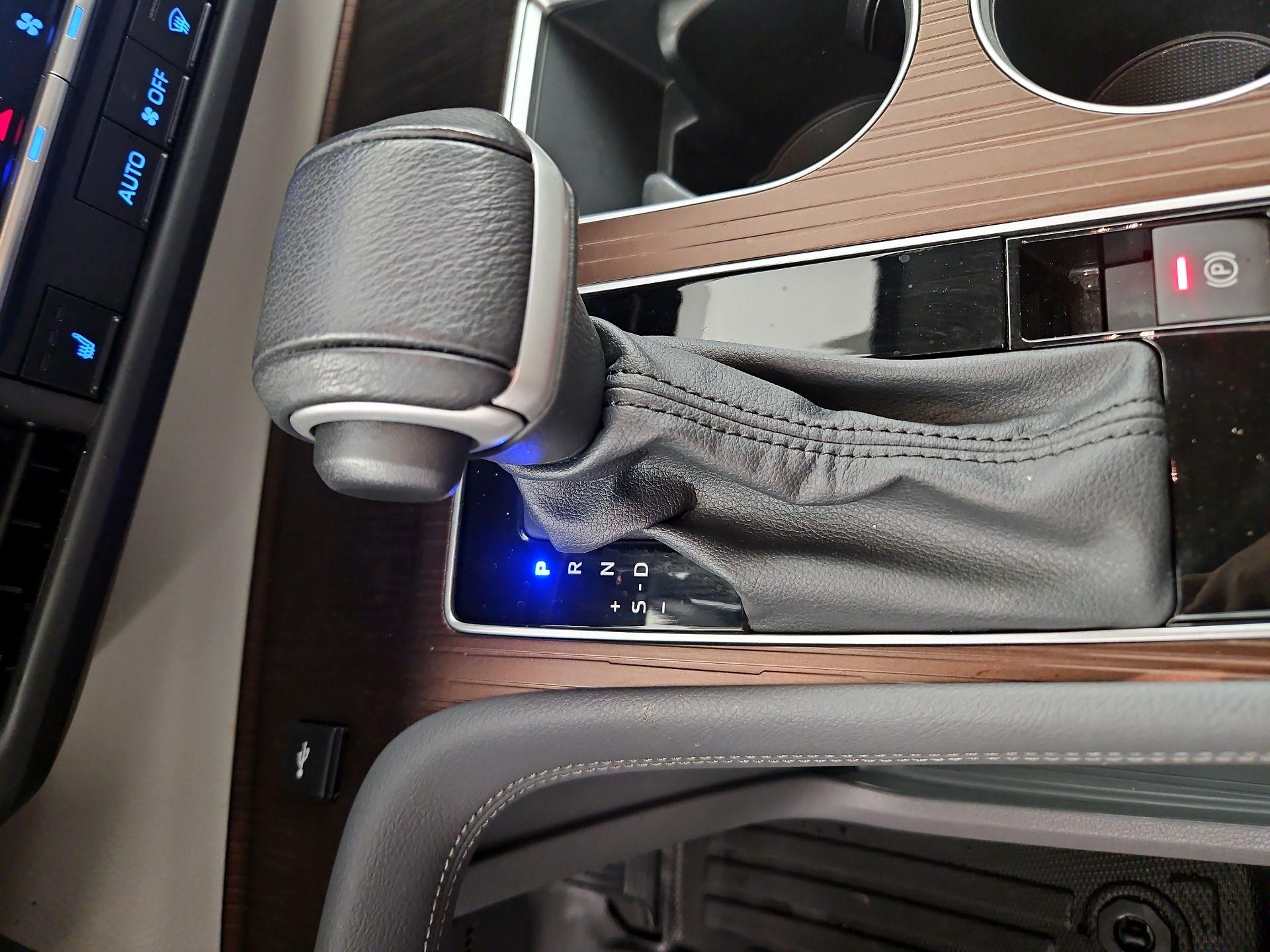 Thumbnail: 2024 Toyota Sienna - 15