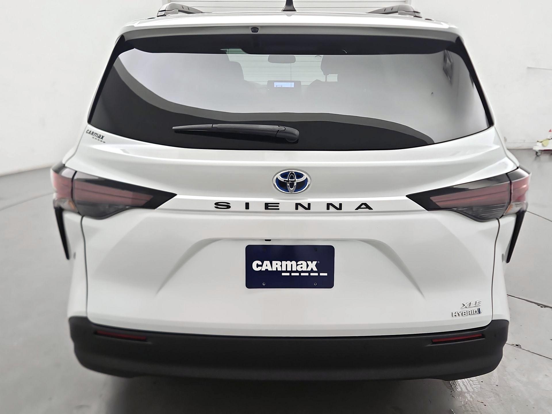 Thumbnail: 2024 Toyota Sienna - 6