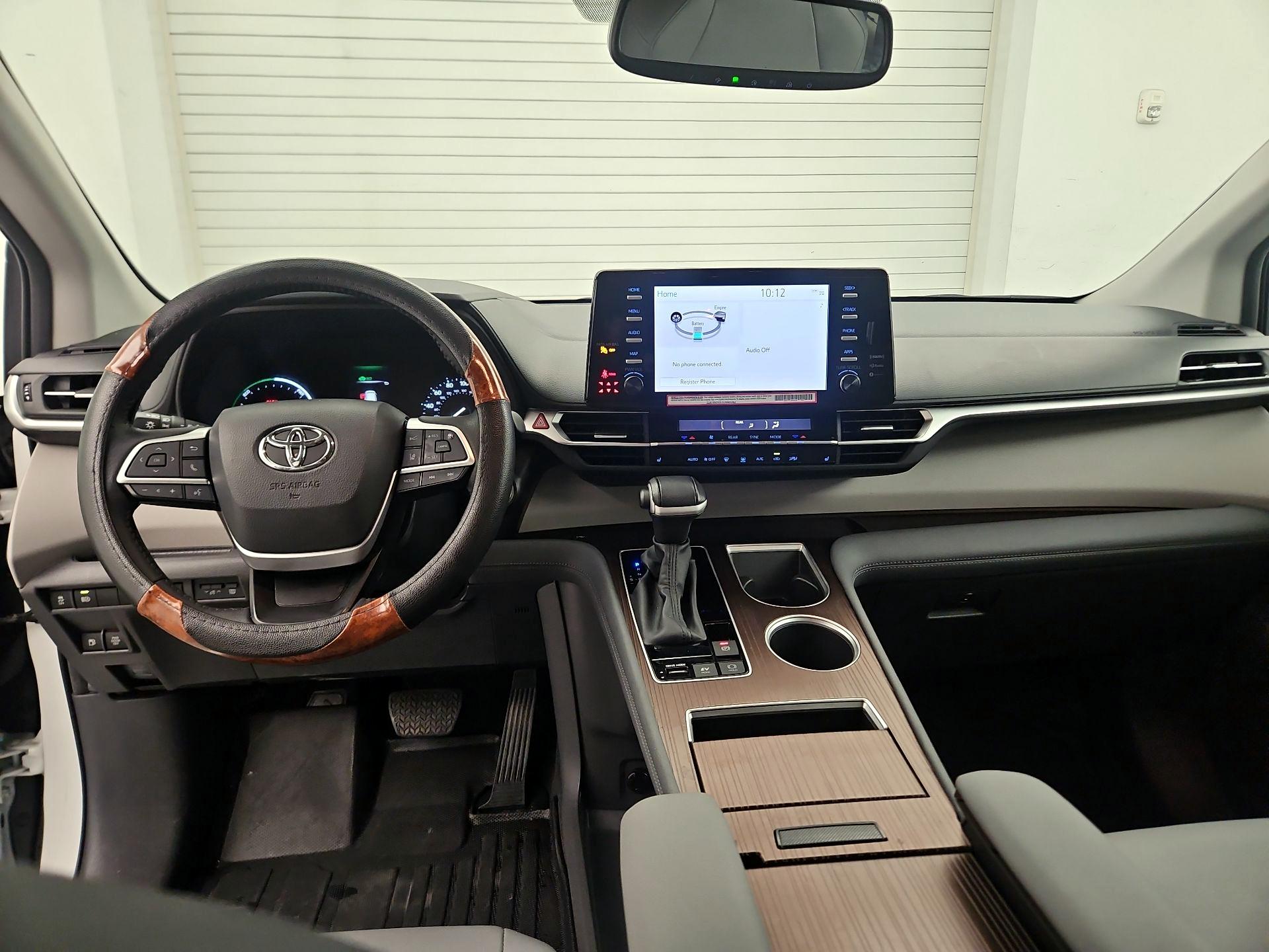 Thumbnail: 2024 Toyota Sienna - 8