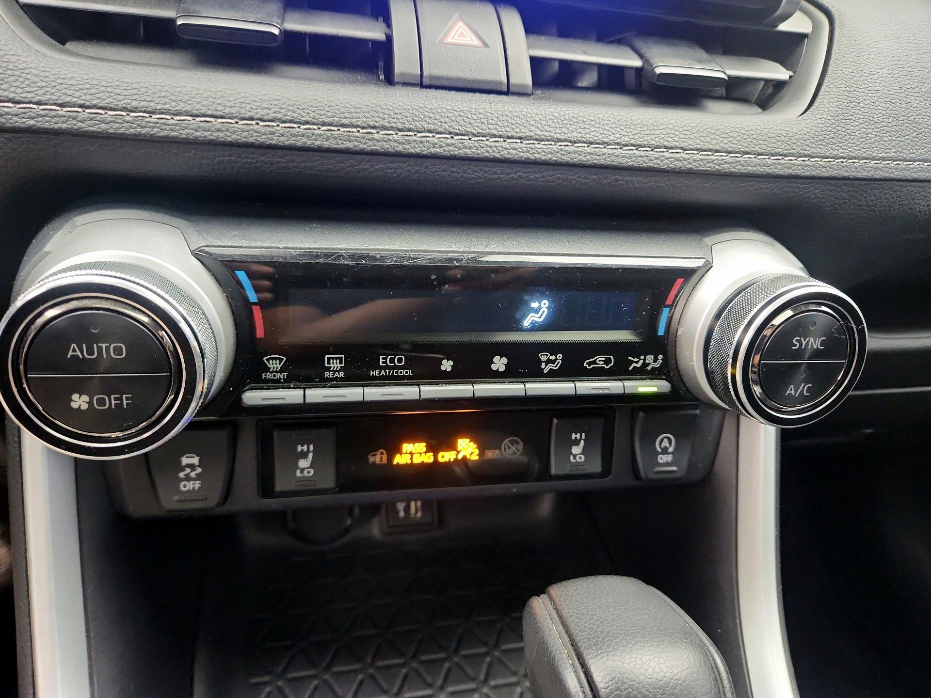 Thumbnail: 2024 Toyota RAV4 - 16