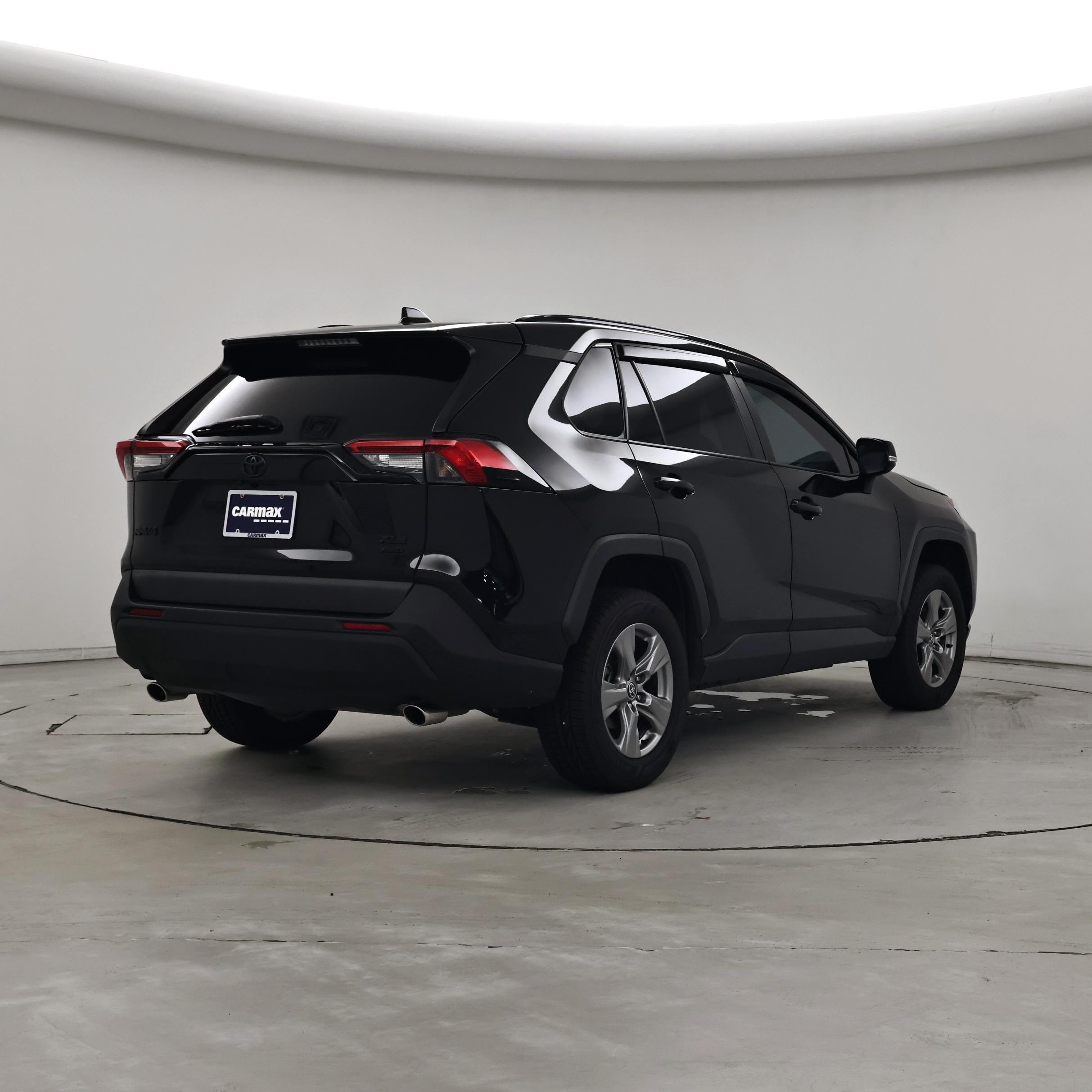 Thumbnail: 2024 Toyota RAV4 - 8