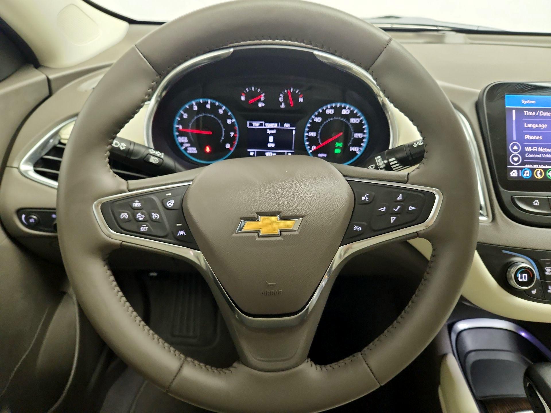 Thumbnail: 2021 Chevrolet Malibu - 10