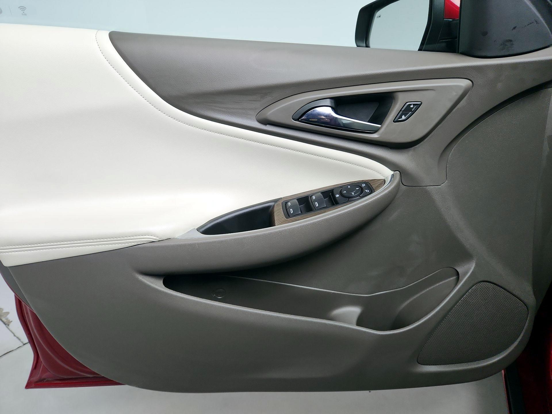 Thumbnail: 2021 Chevrolet Malibu - 12