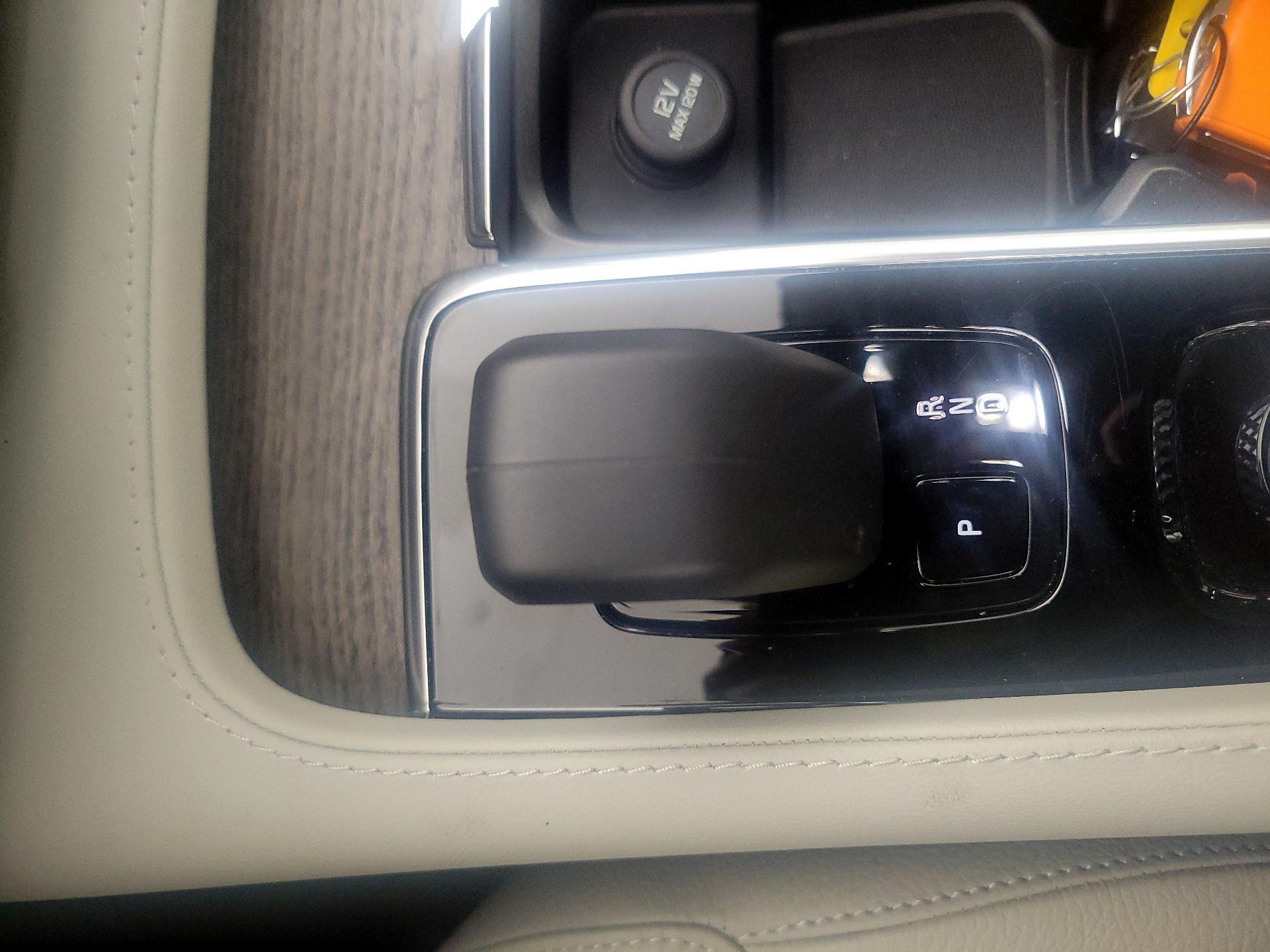 Thumbnail: 2024 Volvo XC90 - 18