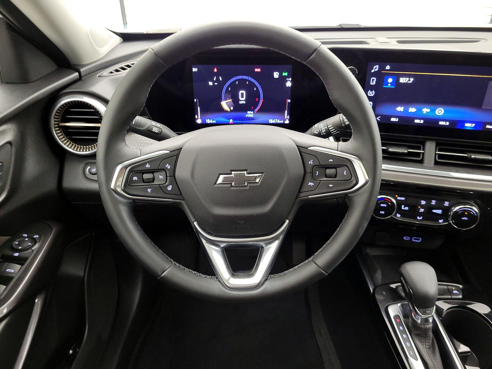 Thumbnail: 2024 Chevrolet Trax - 10