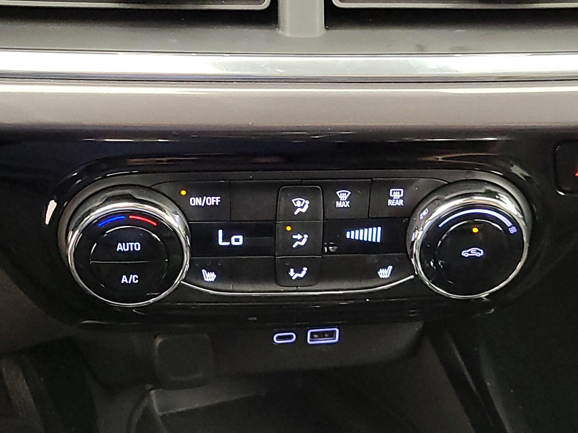 Thumbnail: 2024 Chevrolet Trax - 16