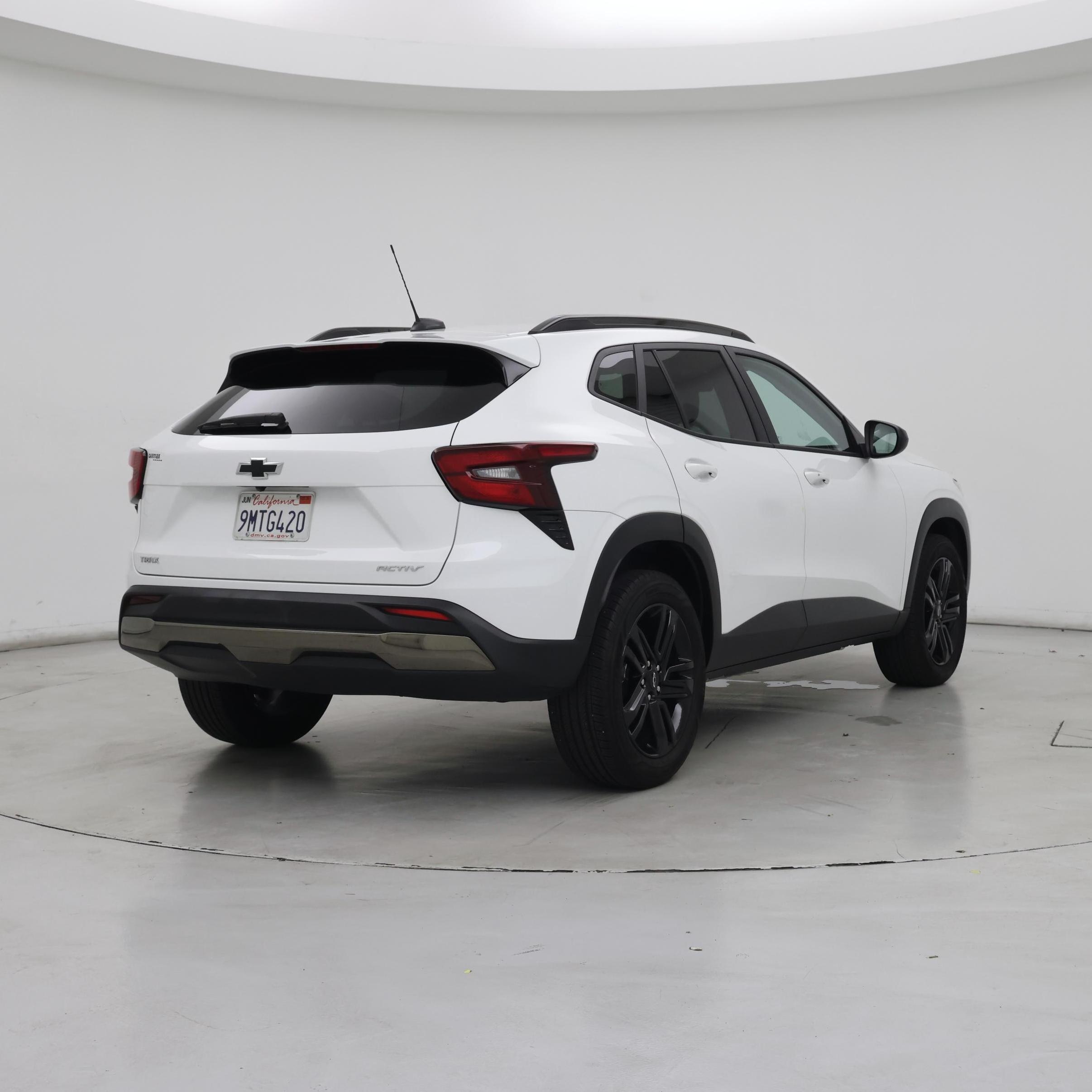 Thumbnail: 2024 Chevrolet Trax - 8