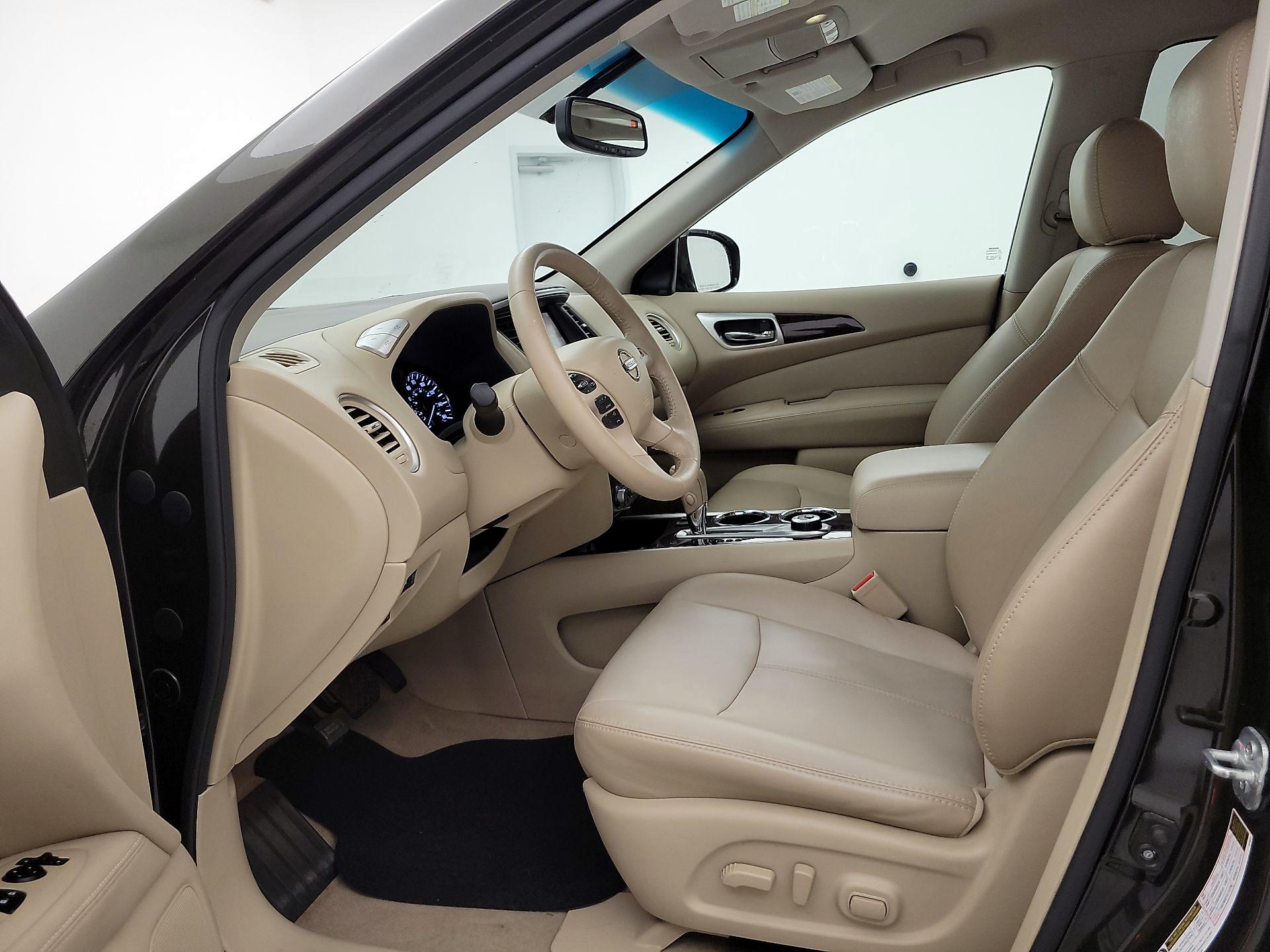Thumbnail: 2015 Nissan Pathfinder - 11