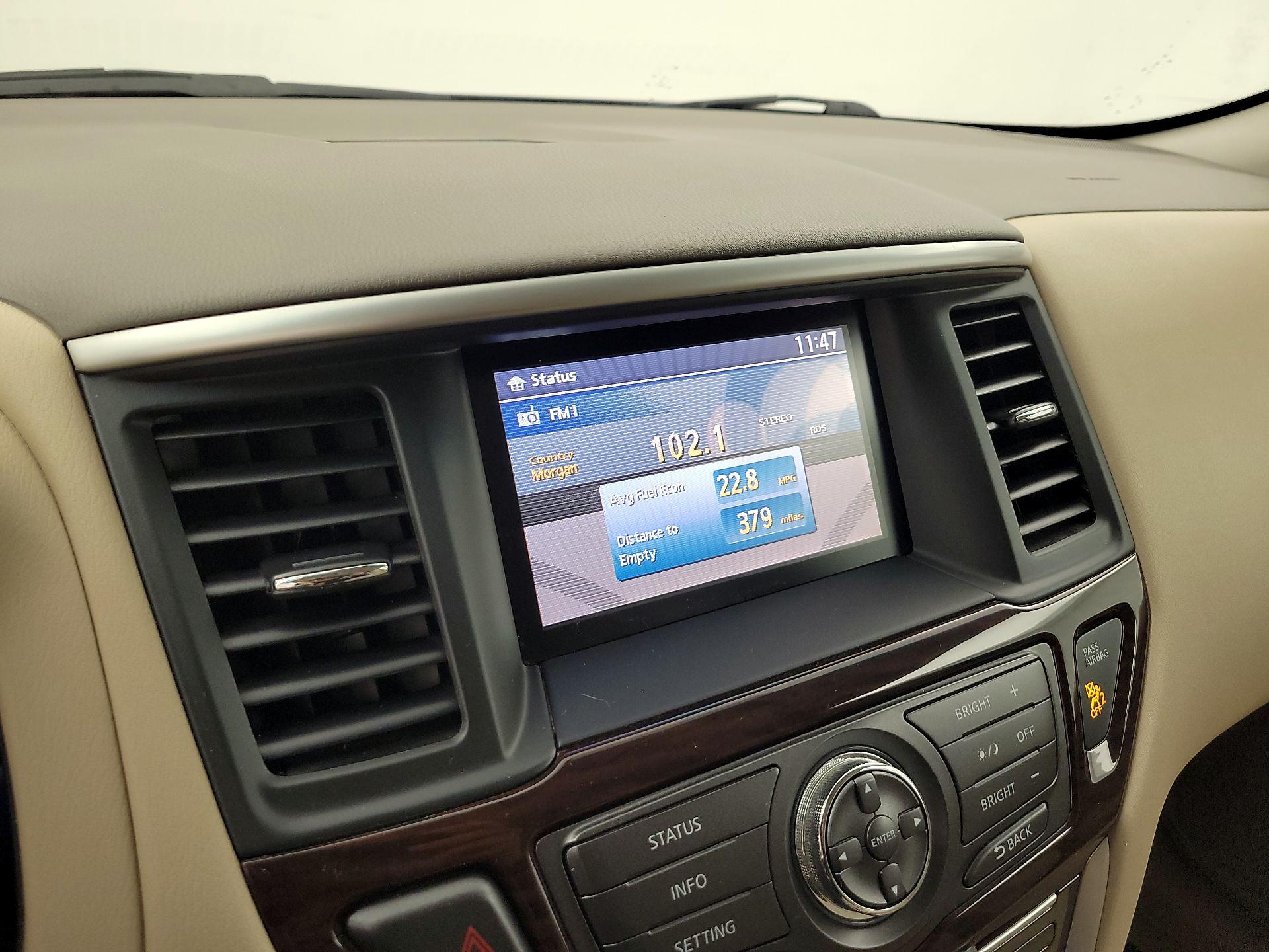 Thumbnail: 2015 Nissan Pathfinder - 15