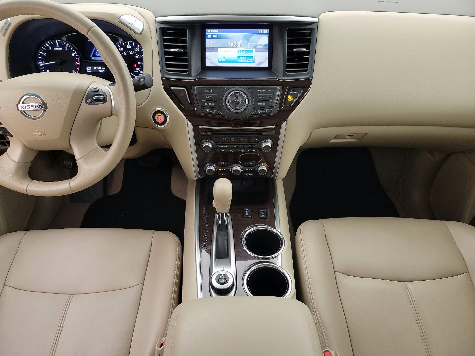 Thumbnail: 2015 Nissan Pathfinder - 17
