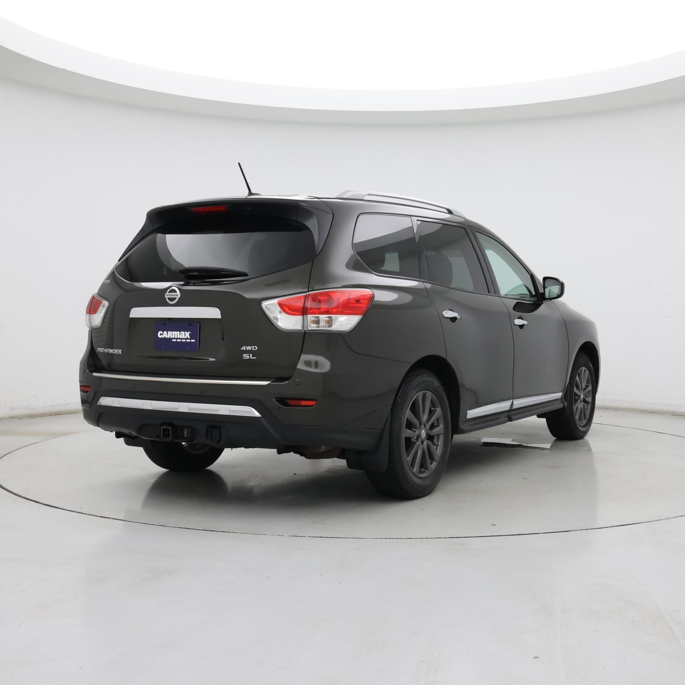 Thumbnail: 2015 Nissan Pathfinder - 8