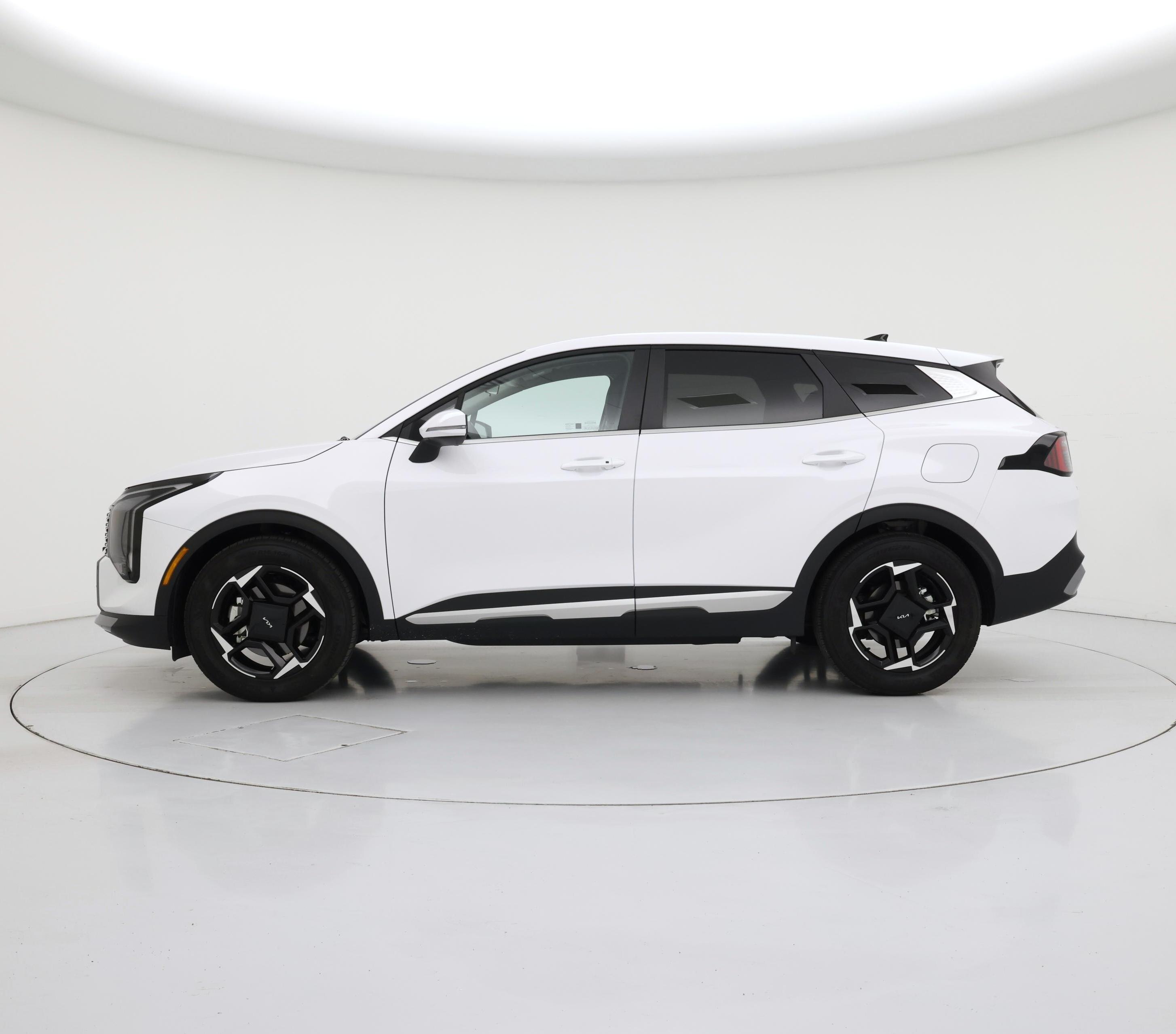 Thumbnail: 2026 Kia Sportage - 3